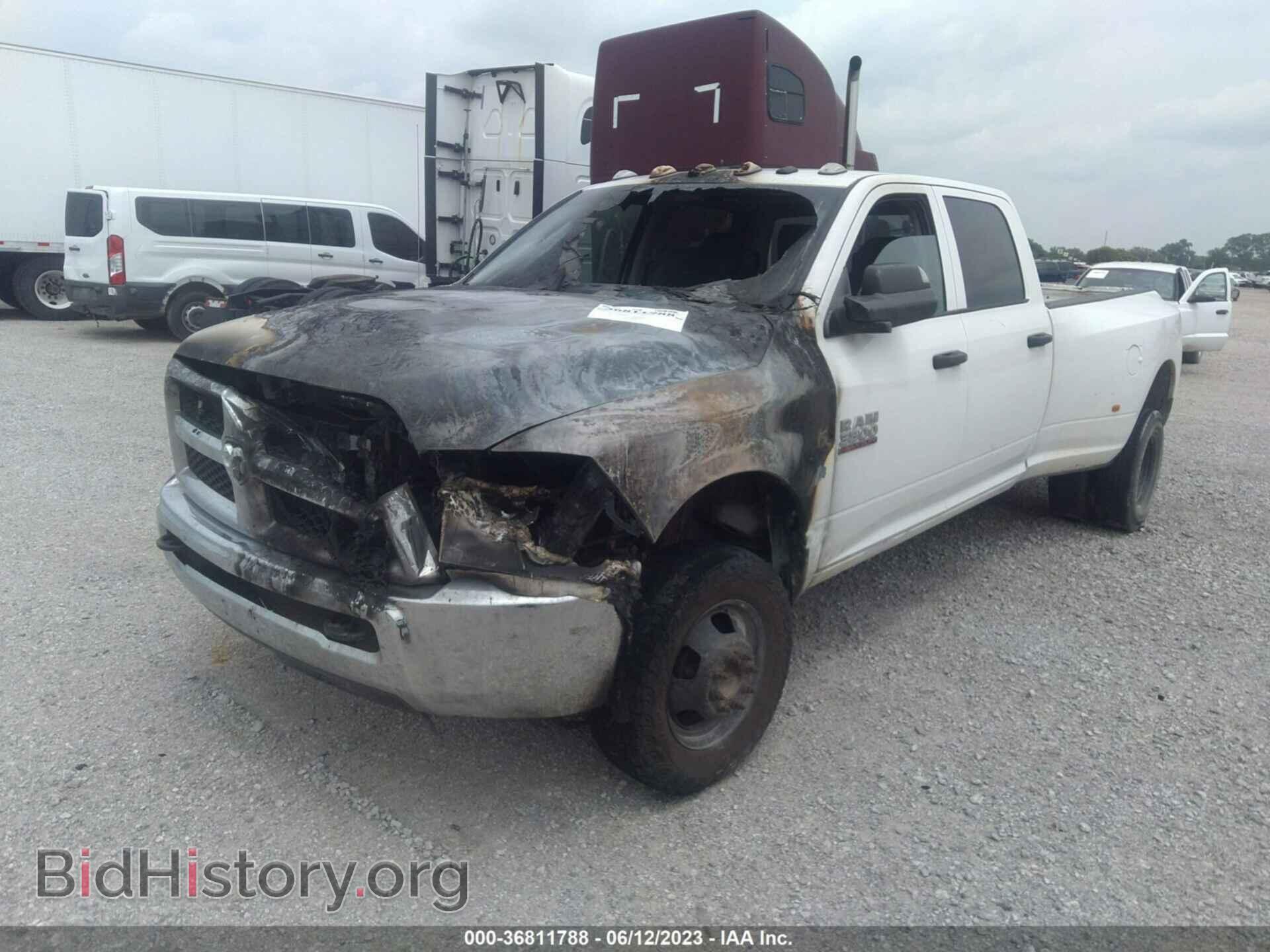 2018 RAM 3500 - VIN: 3C63RRGL5JG422423 - Фото 2