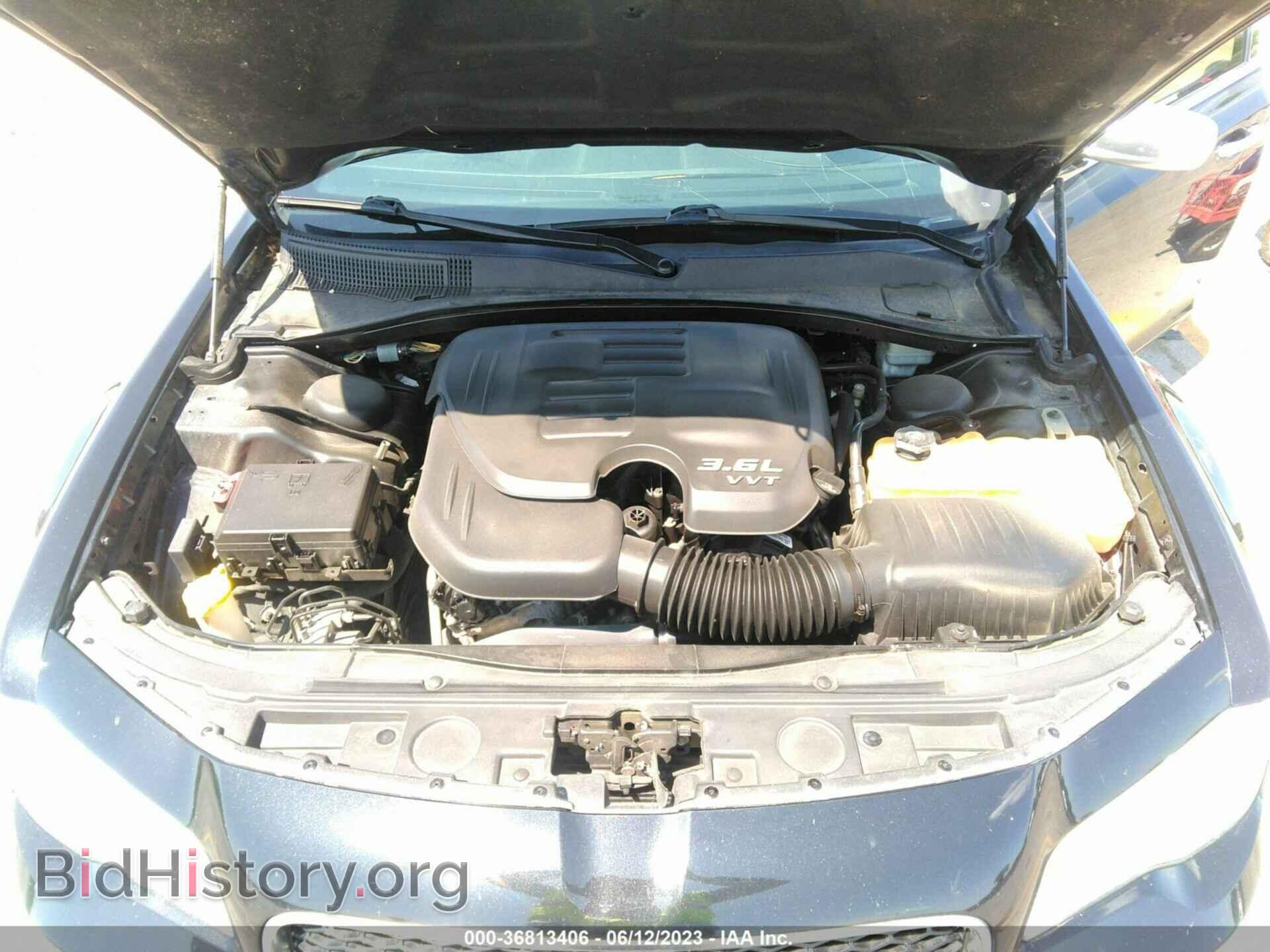 2015 CHRYSLER 300 - VIN: 2C3CCAPG4FH779473 - Фото 10