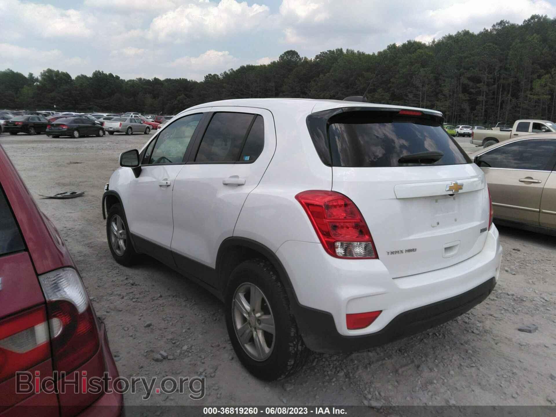 2020 CHEVROLET TRAX - VIN: 3GNCJNSB8LL304133 - Фото 3