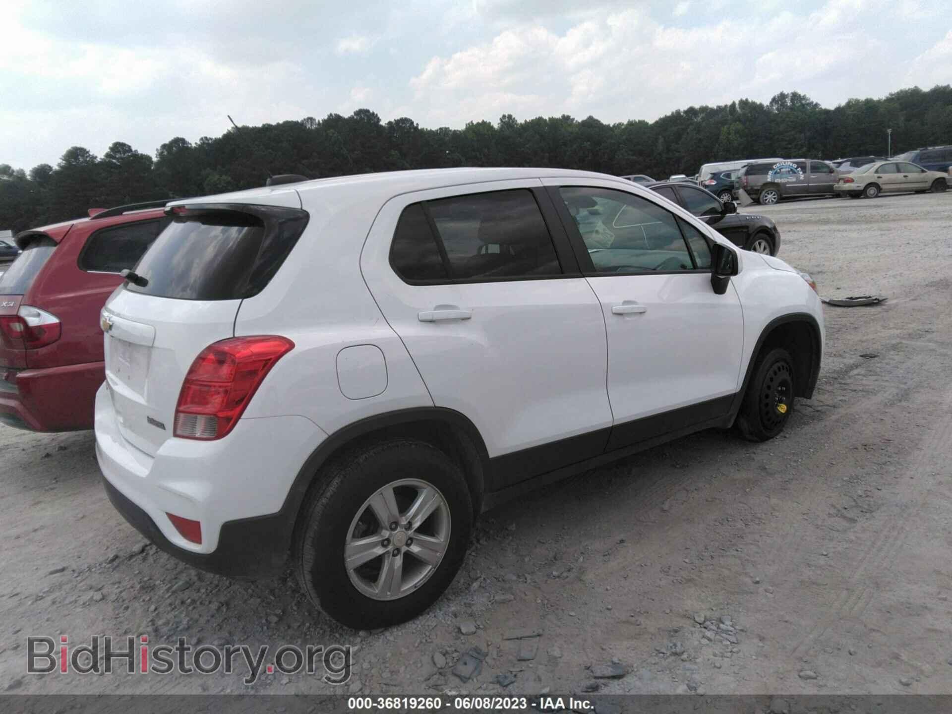 2020 CHEVROLET TRAX - VIN: 3GNCJNSB8LL304133 - Фото 4