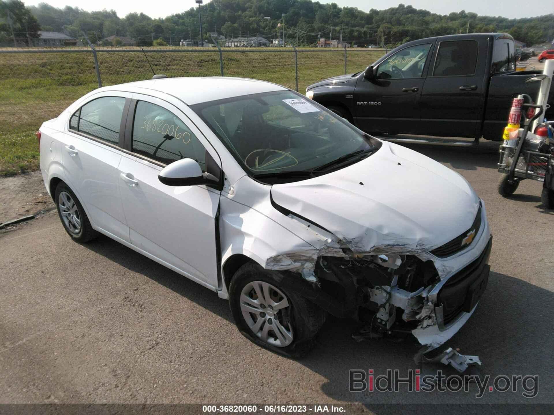 Photo 1G1JB5SH7J4121464 - CHEVROLET SONIC 2018