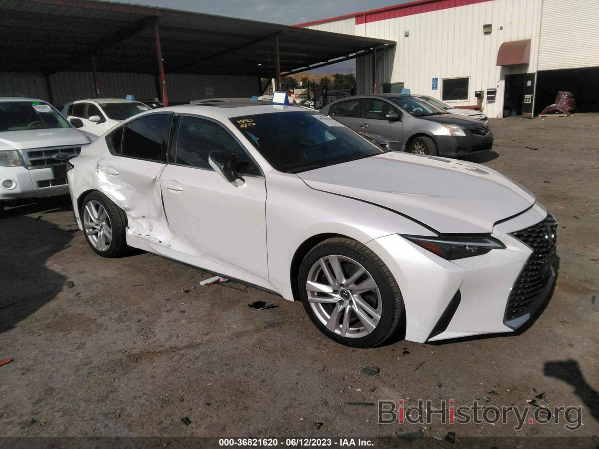 Фотография JTHCA1D27P5125259 - LEXUS IS 2023