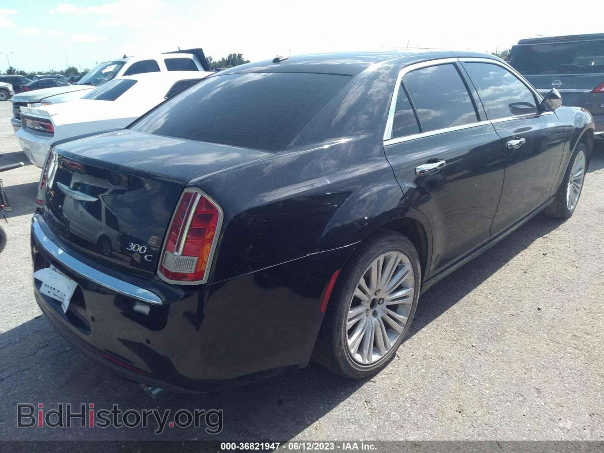 2014 CHRYSLER 300 - VIN: 2C3CCAET3EH340473 - Фото 4