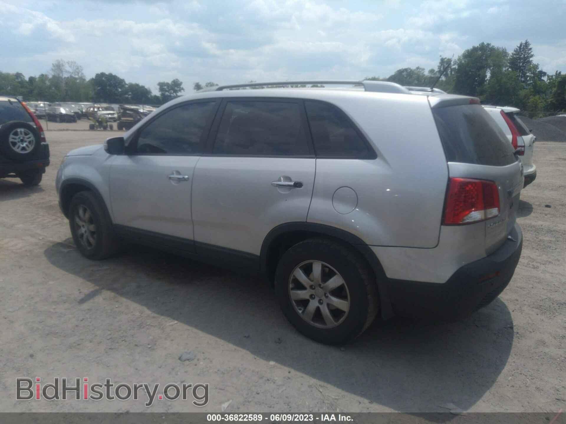 2012 KIA SORENTO - VIN: 5XYKTDA2XCG280743 - Фото 3