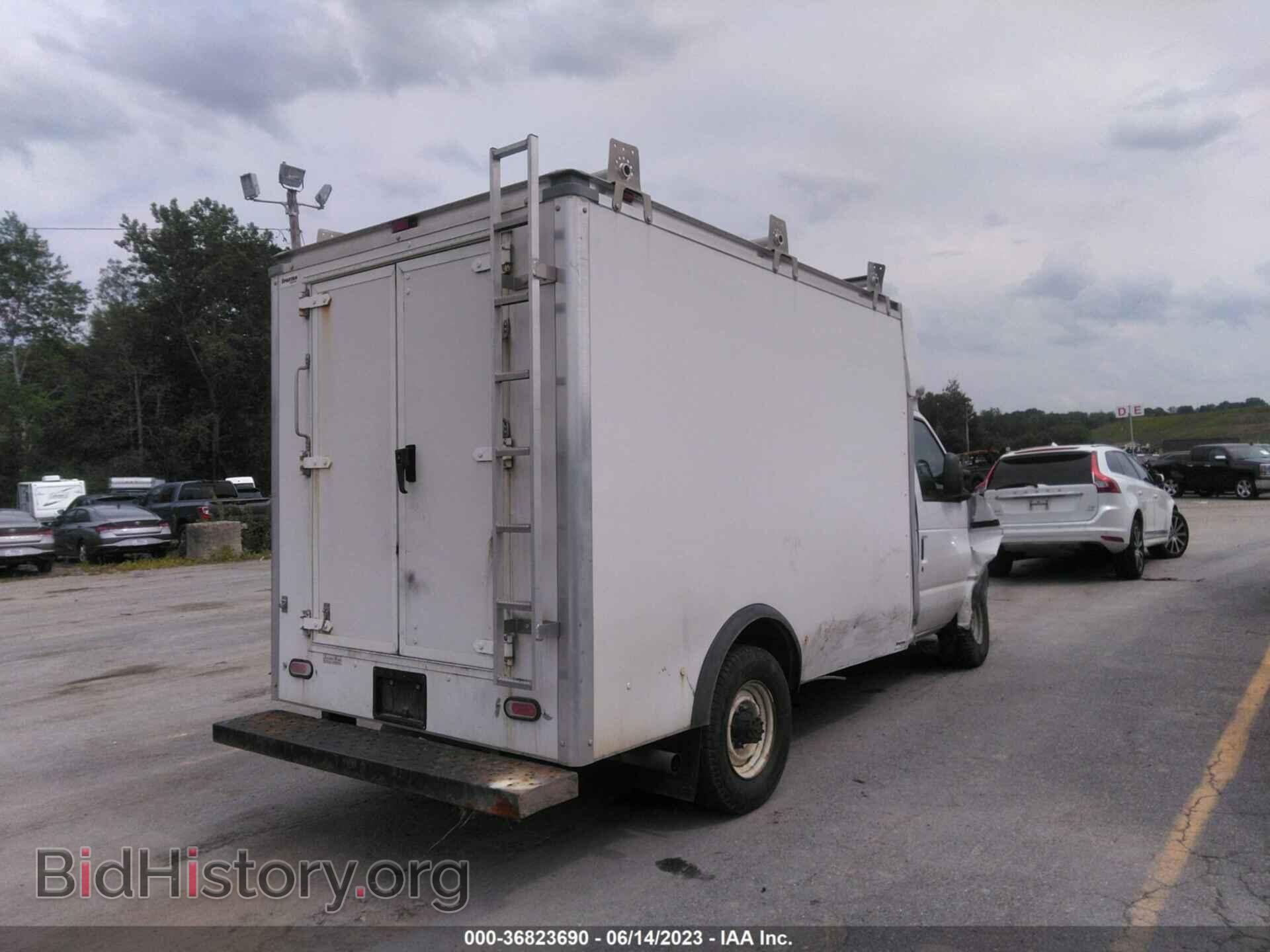 2017 FORD E-350 CUTAWAY - VIN: 1FDWE3FS2HDC06524 - Photo 4