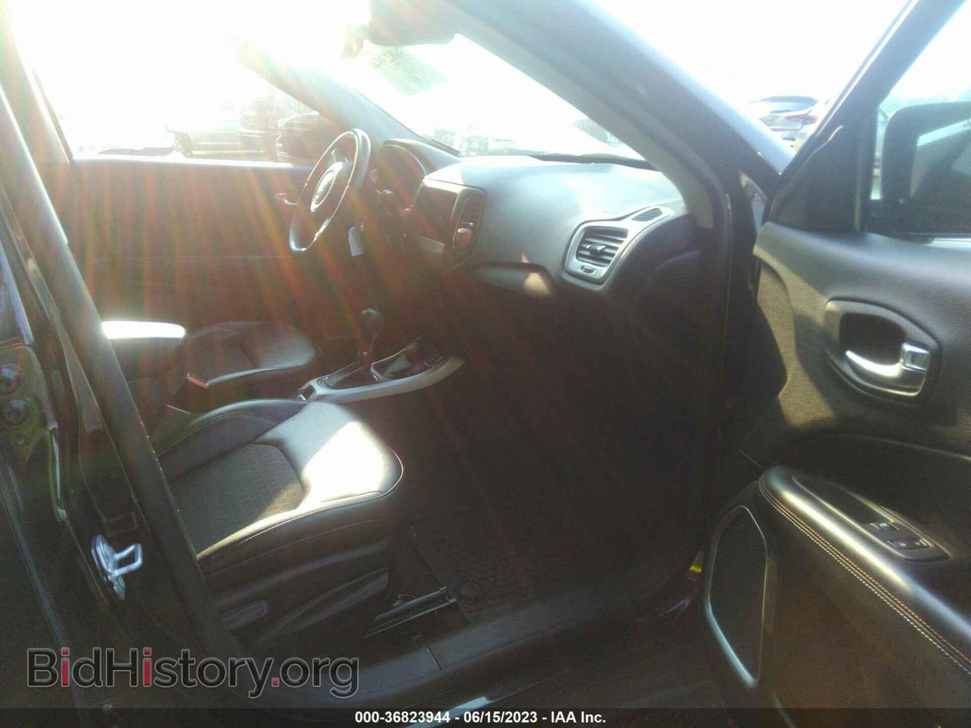 2018 JEEP COMPASS - VIN: 3C4NJDBB0JT230702 - Фото 5