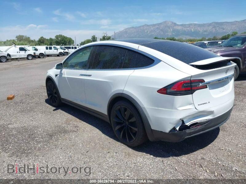 2018 Tesla MODEL X (VIN 5YJXCAE21JF112914) — фото 3 из 16