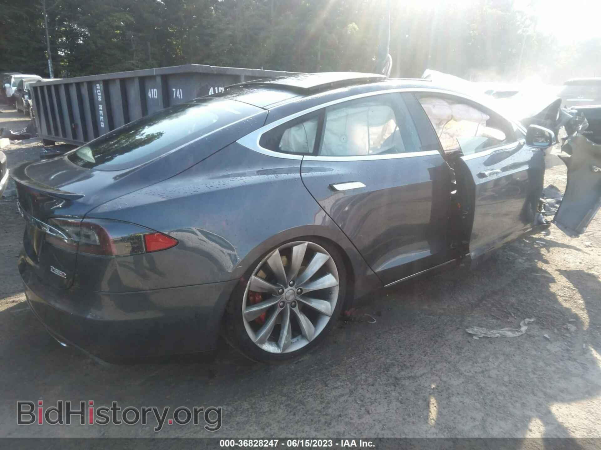 2014 TESLA MODEL S - VIN: 5YJSA1H21EFP64840 - Photo 4