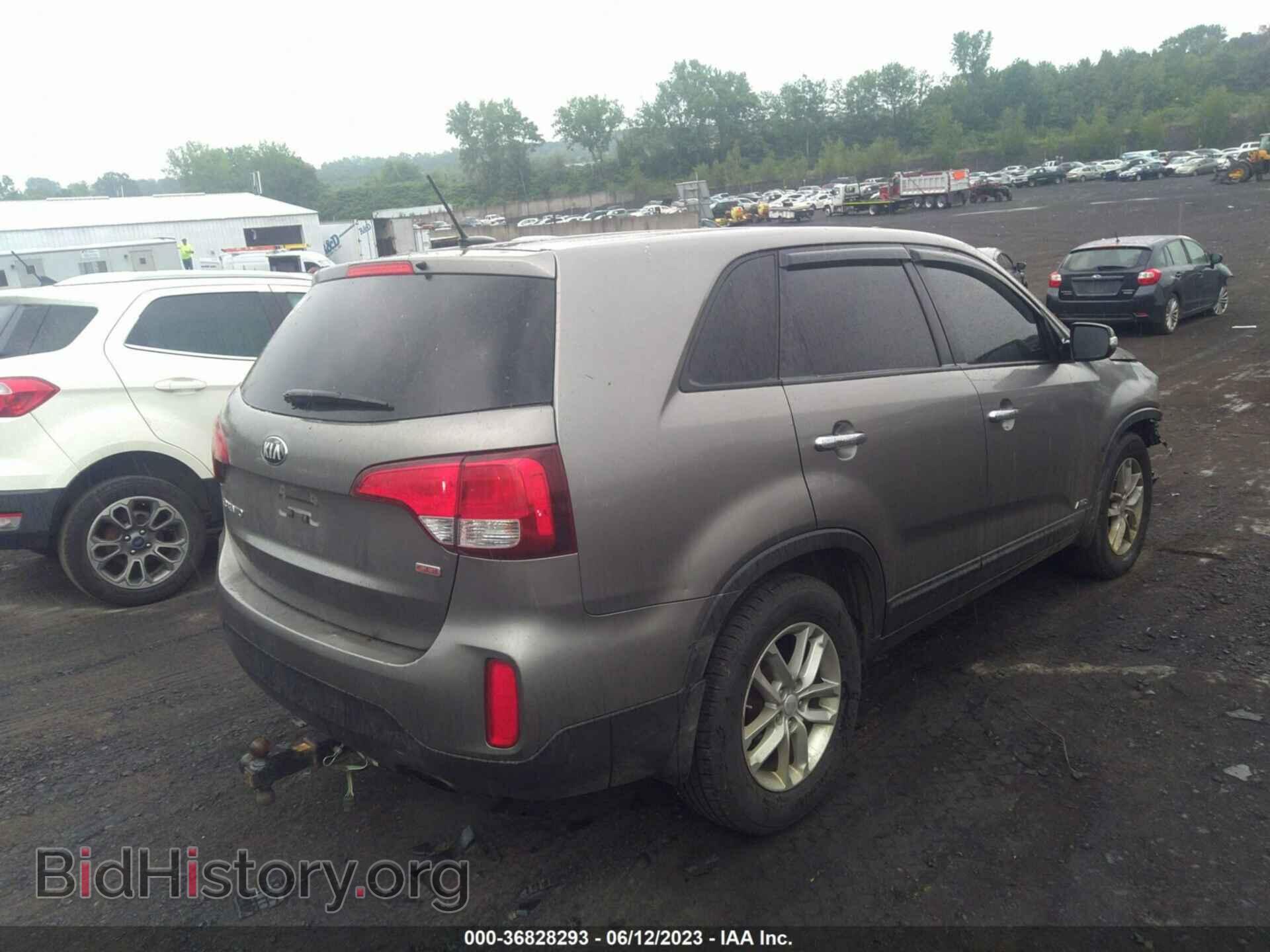 2014 KIA SORENTO - VIN: 5XYKTCA66EG511606 - Фото 4
