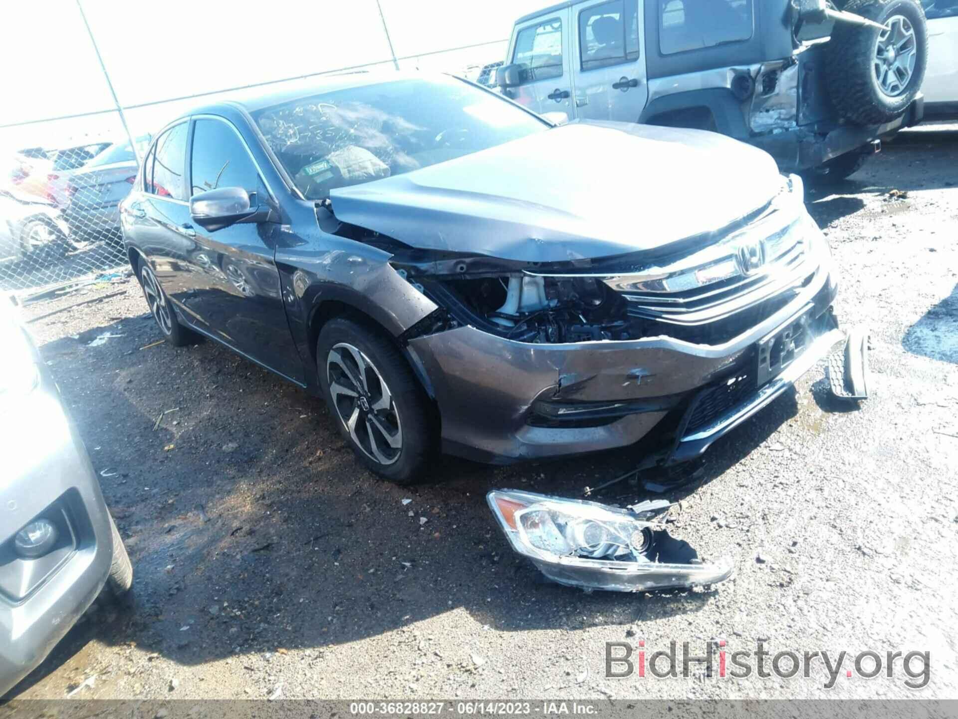 Photo 1HGCR2F77HA154053 - HONDA ACCORD SEDAN 2017