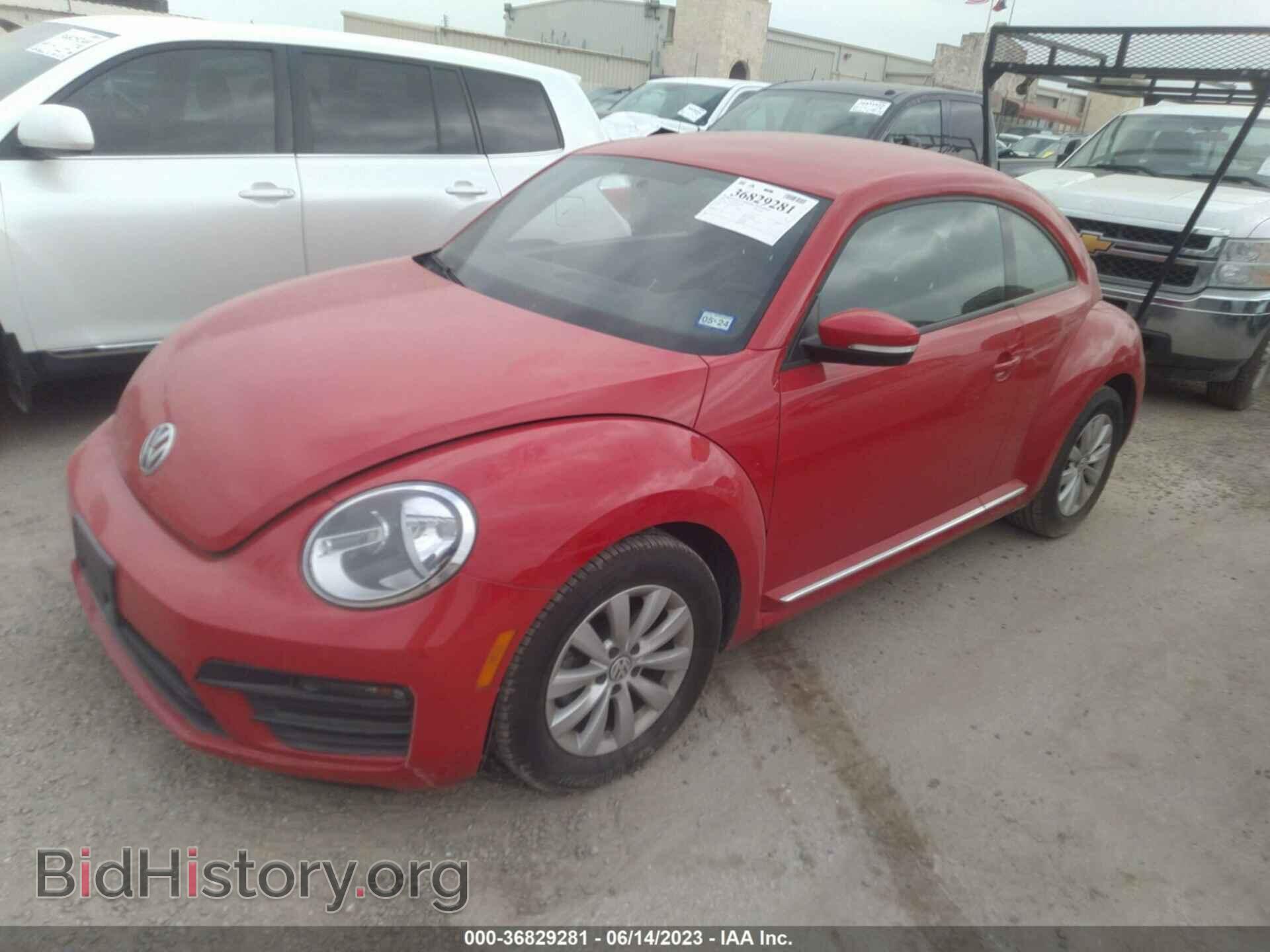 2019 VOLKSWAGEN BEETLE - VIN: 3VWFD7AT7KM708954 - Фото 2