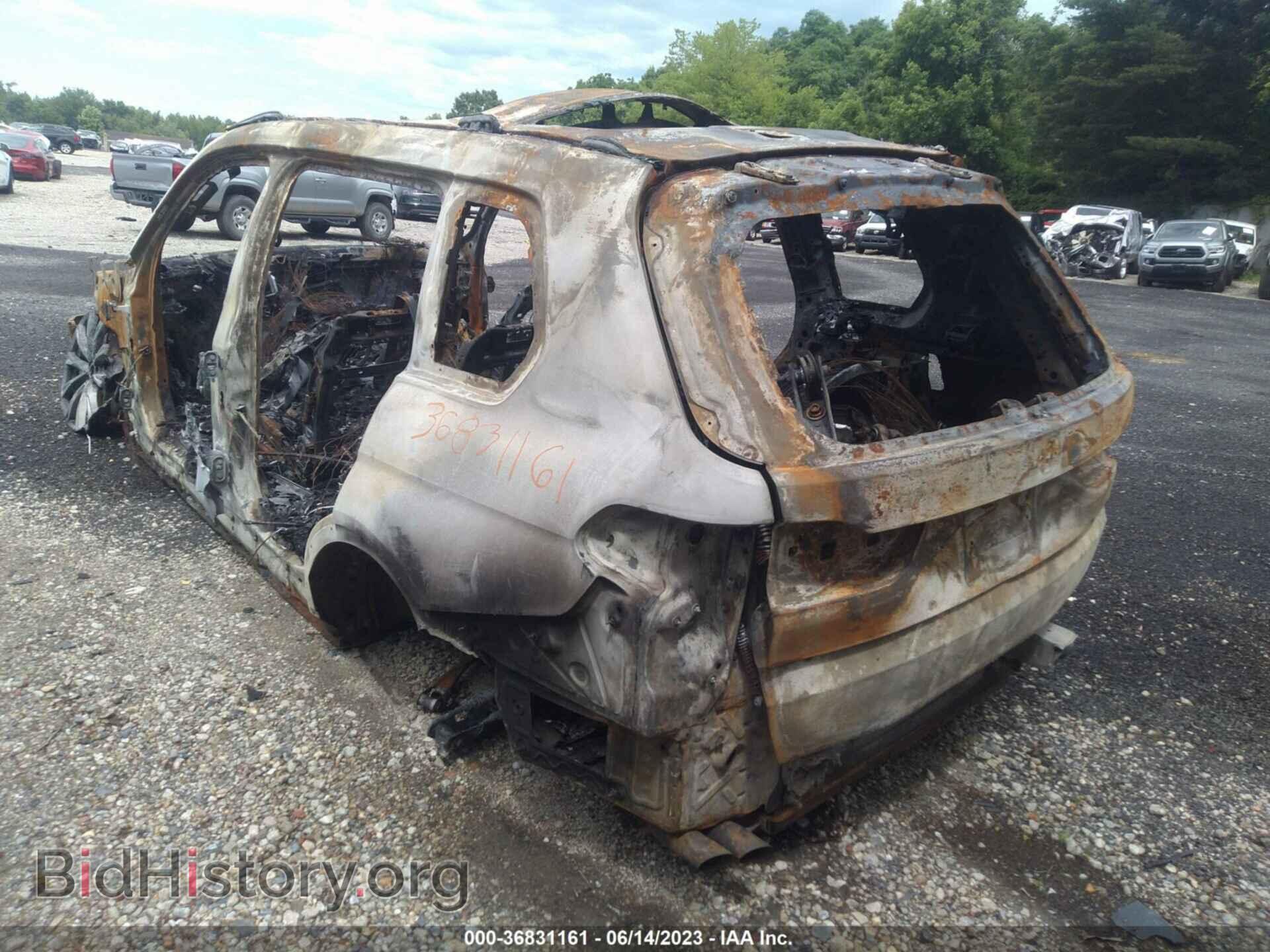 2020 BMW X7 - VIN: 5UXCX6C02L9C52678 - Фото 3