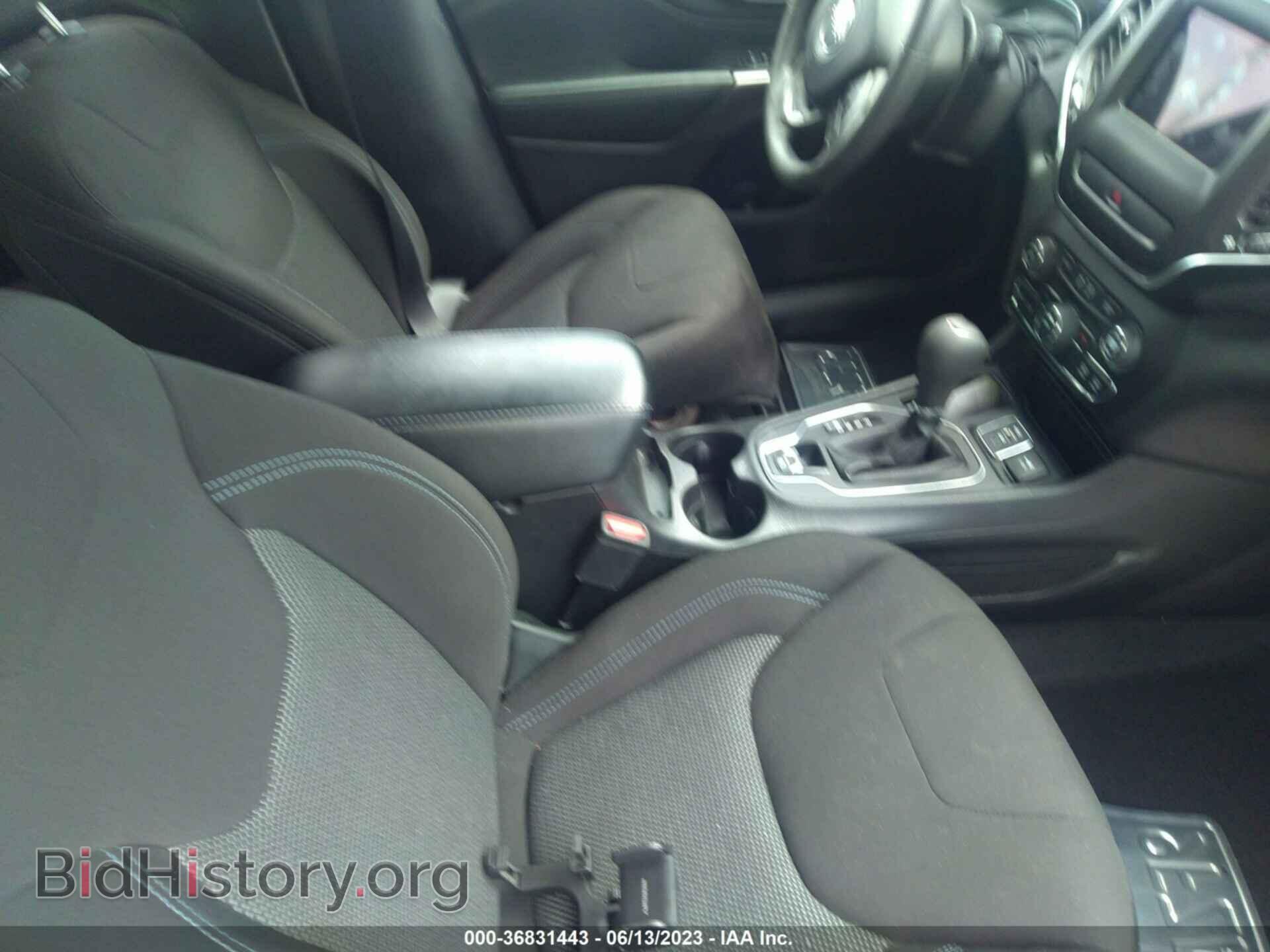 2020 JEEP CHEROKEE - VIN: 1C4PJLCB0LD652558 - Фото 5