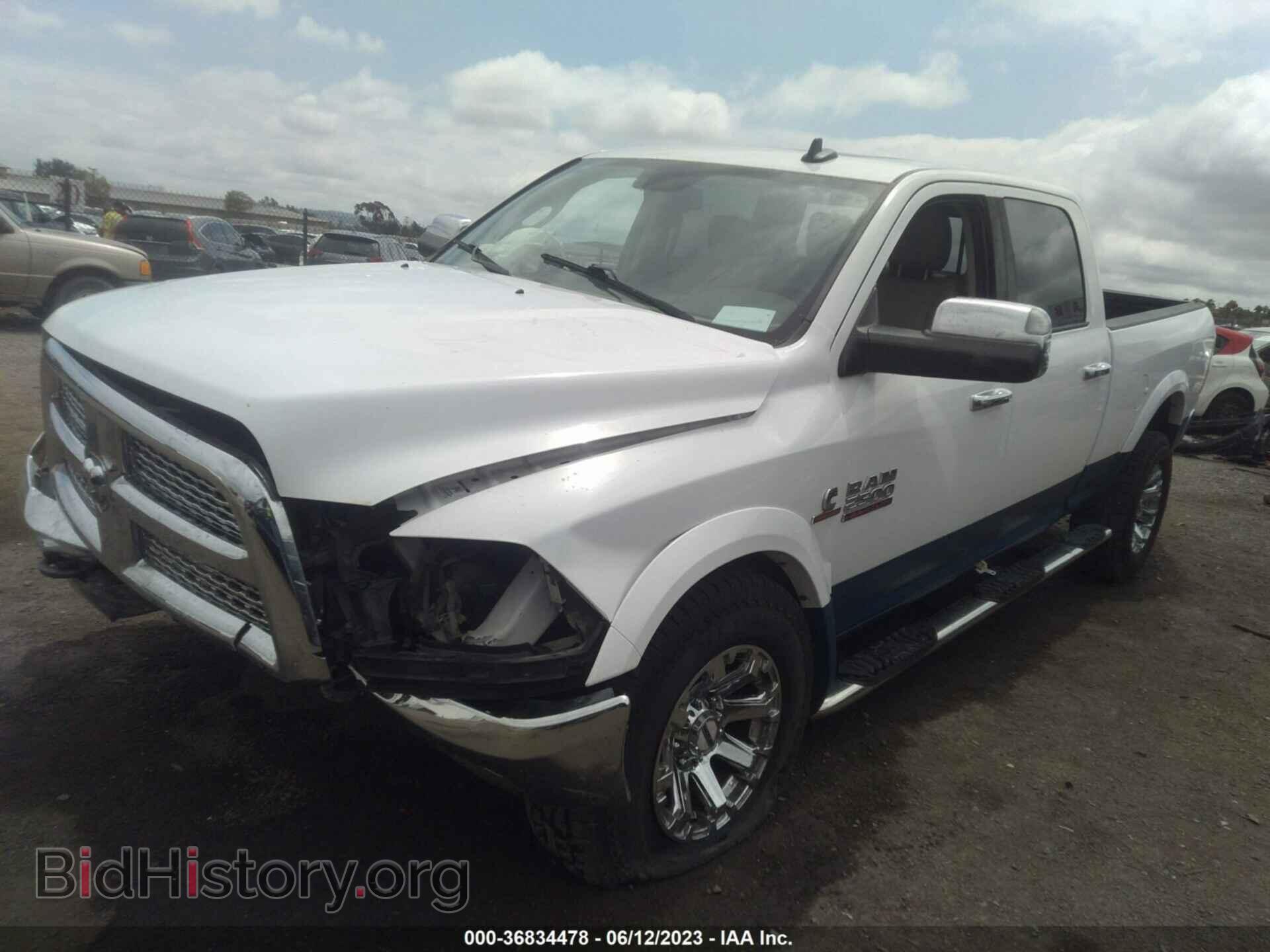 2015 RAM 2500 - VIN: 3C6UR5FL4FG695925 - Фото 2