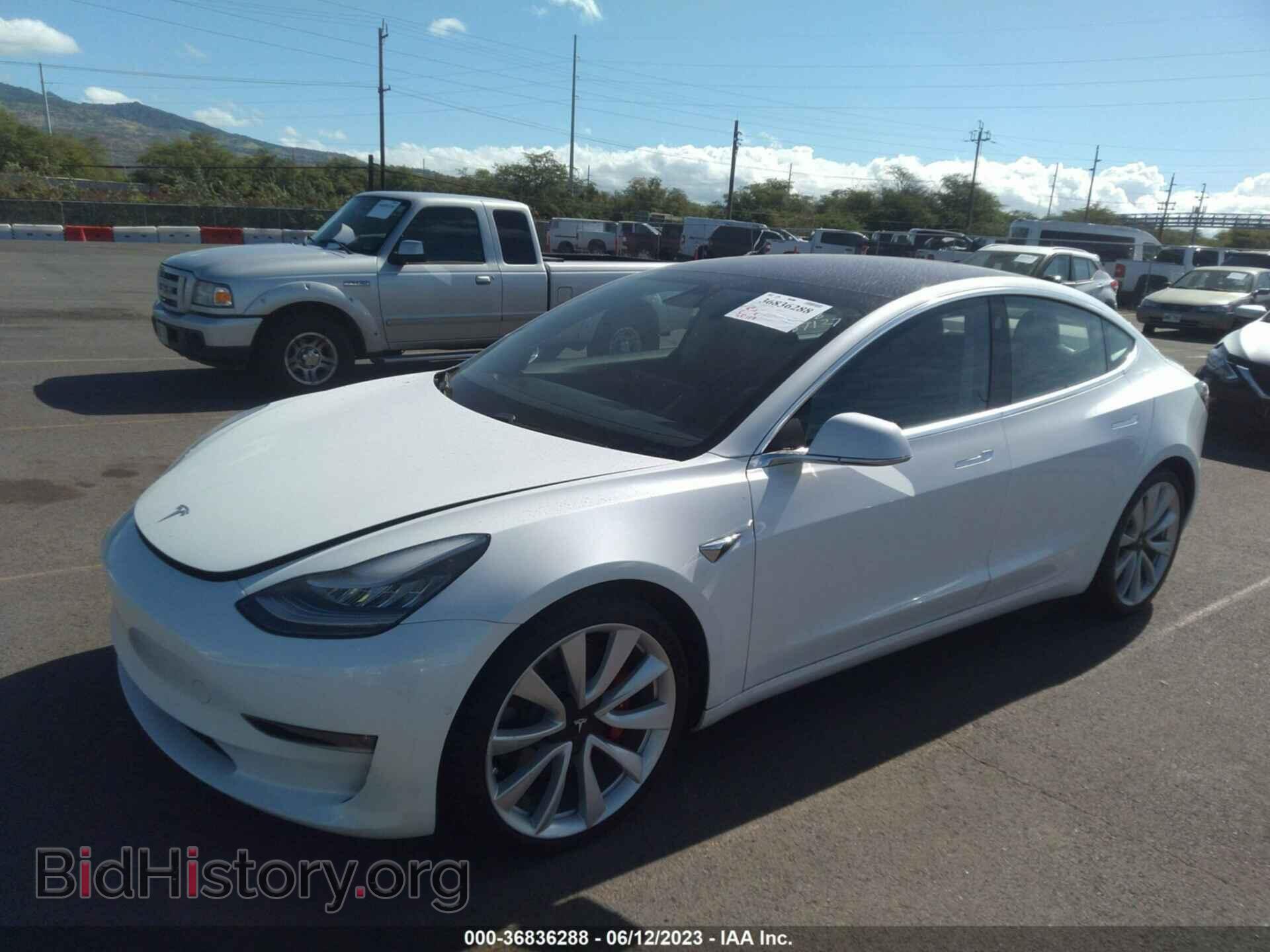 2018 TESLA MODEL 3 - VIN: 5YJ3E1EB2JF083822 - Photo 2