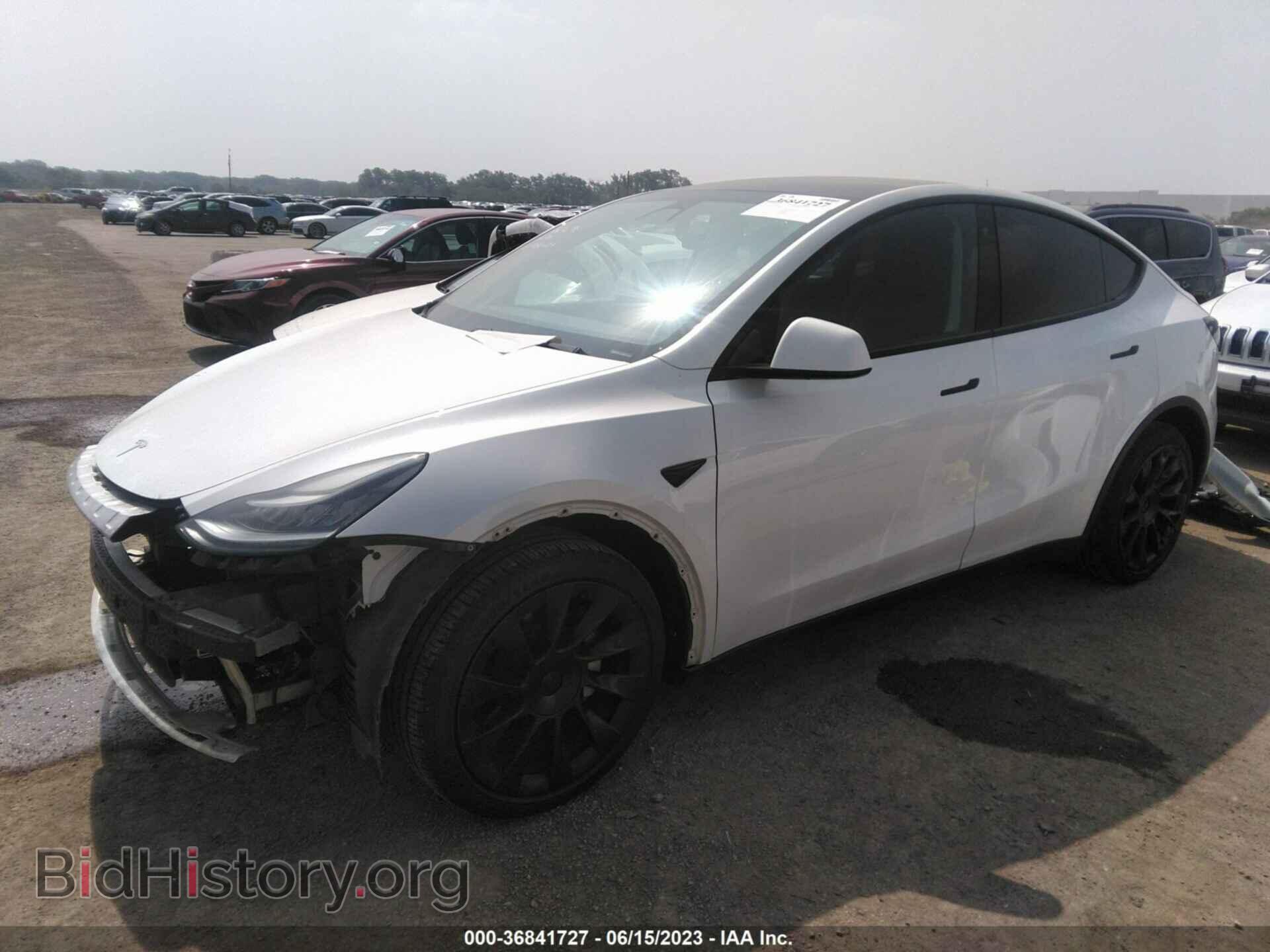 2020 TESLA MODEL Y - VIN: 5YJYGDEE8LF038849 - Photo 2