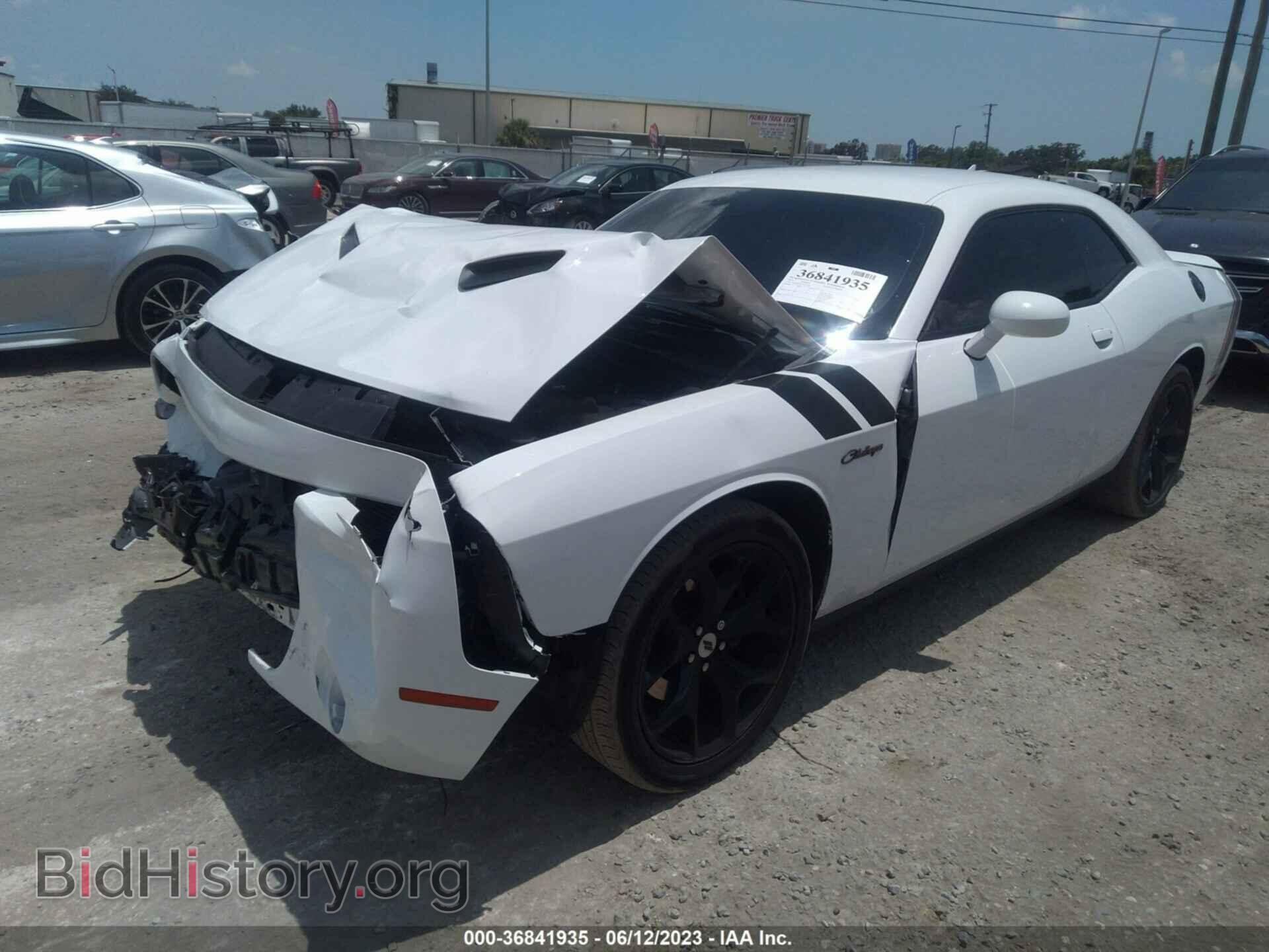 2018 DODGE CHALLENGER - VIN: 2C3CDZAG6JH310902 - Фото 2