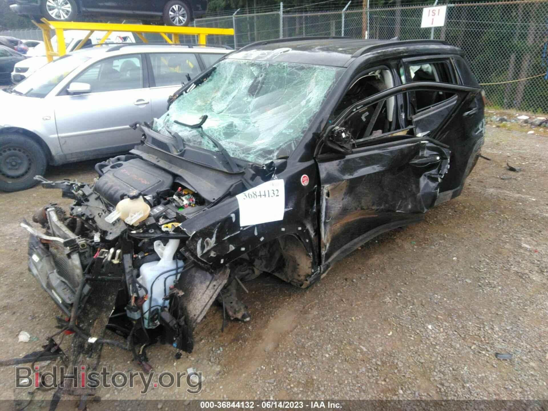 2020 JEEP COMPASS - VIN: 3C4NJDDBXLT170430 - Фото 2