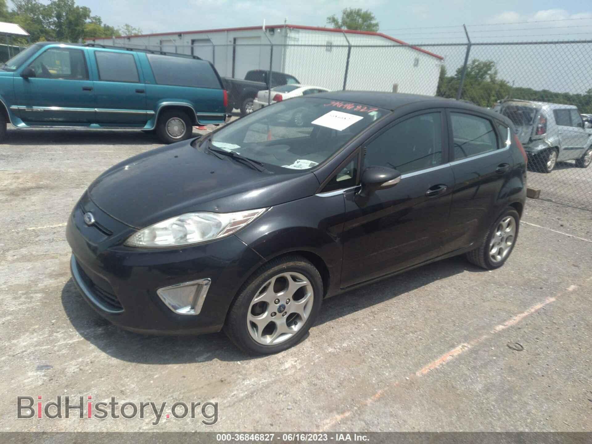 2011 FORD FIESTA - VIN: 3FADP4FJ6BM209821 - Фото 2