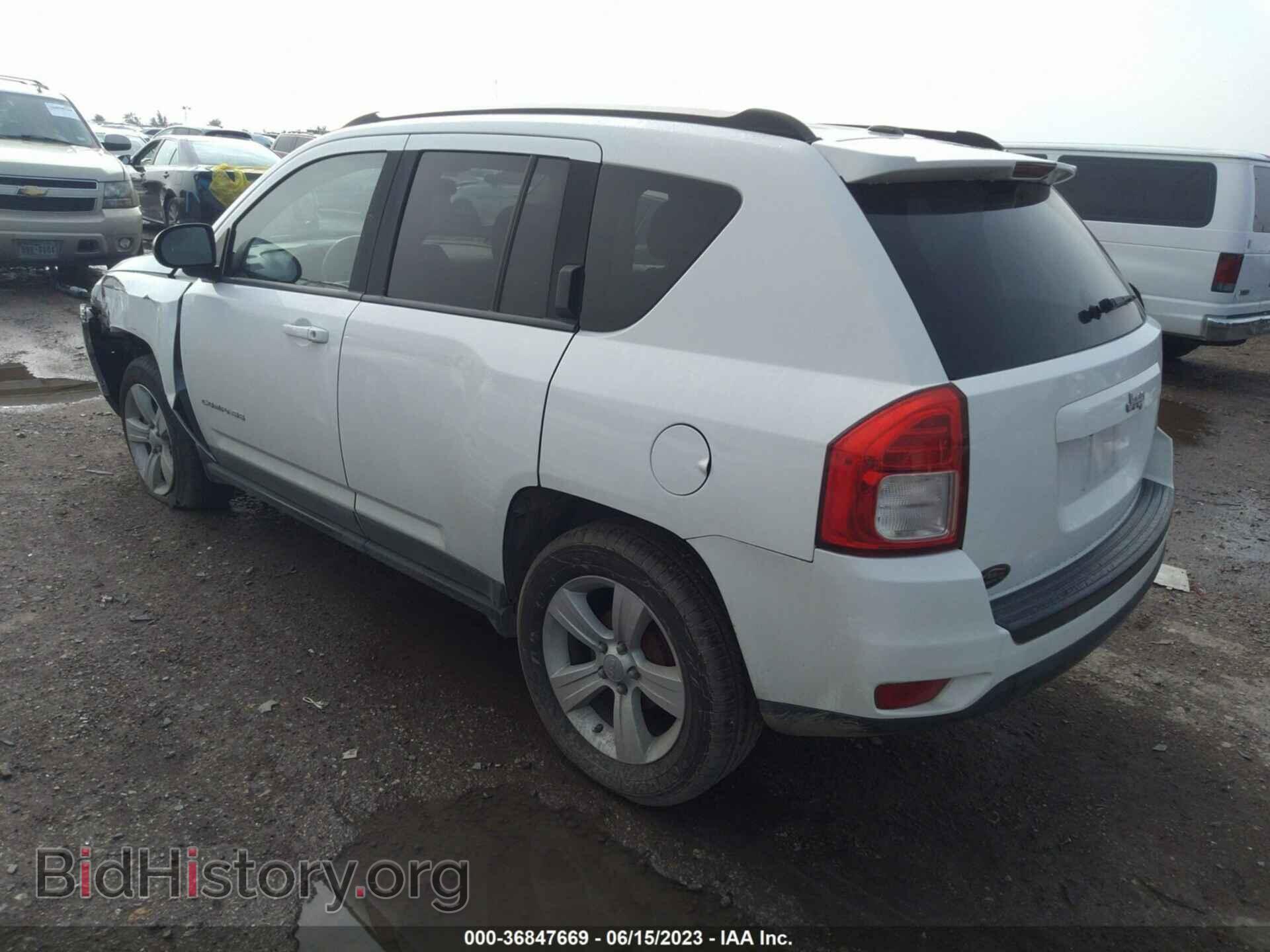 2011 JEEP COMPASS - VIN: 1J4NT1FA6BD203614 - Photo 3