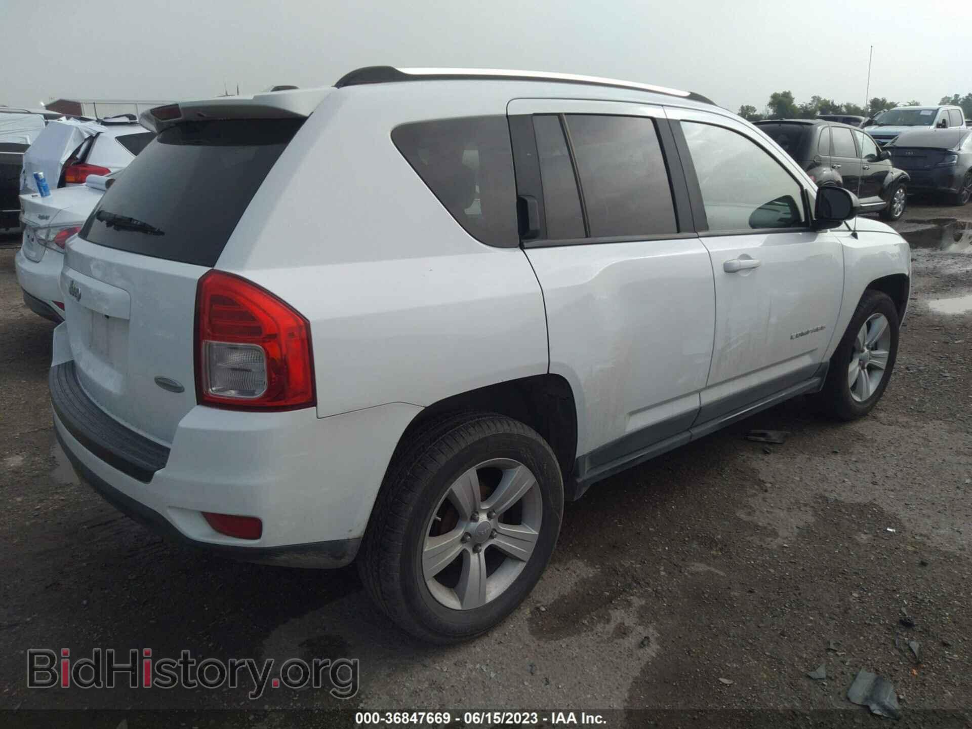 2011 JEEP COMPASS - VIN: 1J4NT1FA6BD203614 - Photo 4