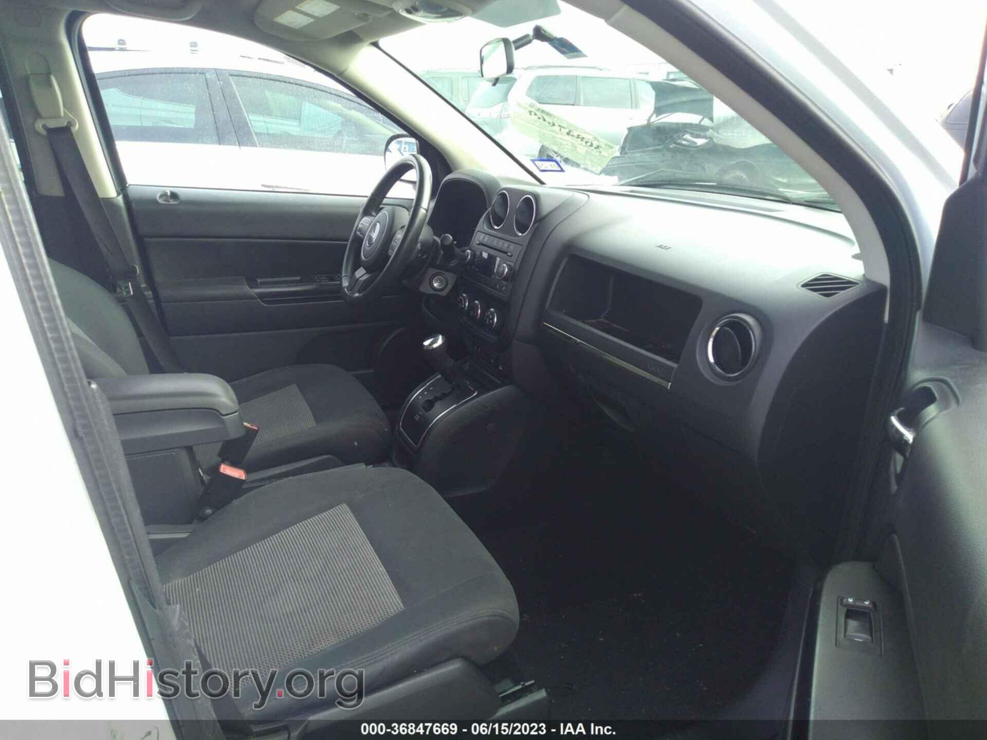 2011 JEEP COMPASS - VIN: 1J4NT1FA6BD203614 - Photo 5