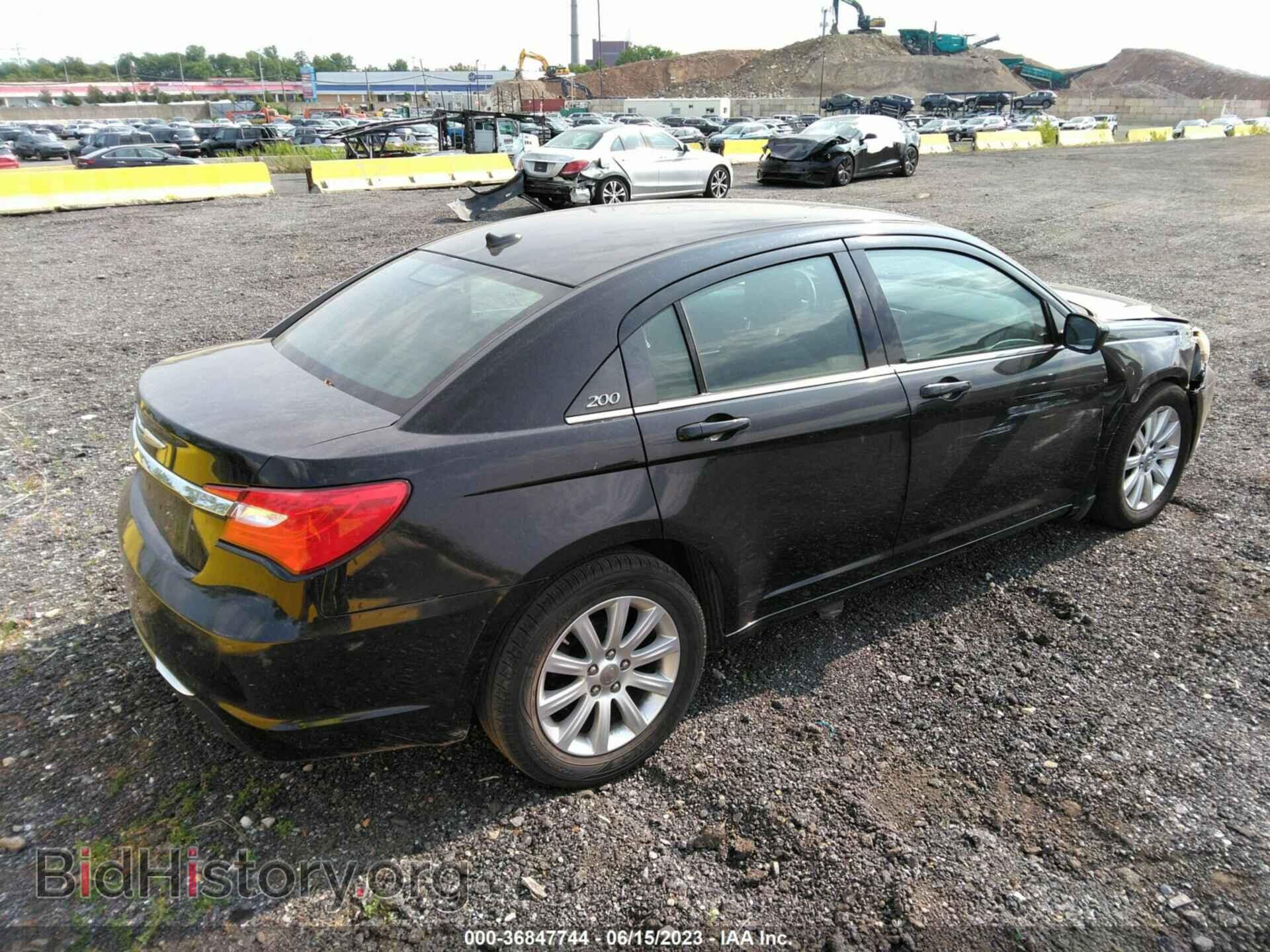 2014 CHRYSLER 200 - VIN: 1C3CCBBG0EN106344 - Фото 4