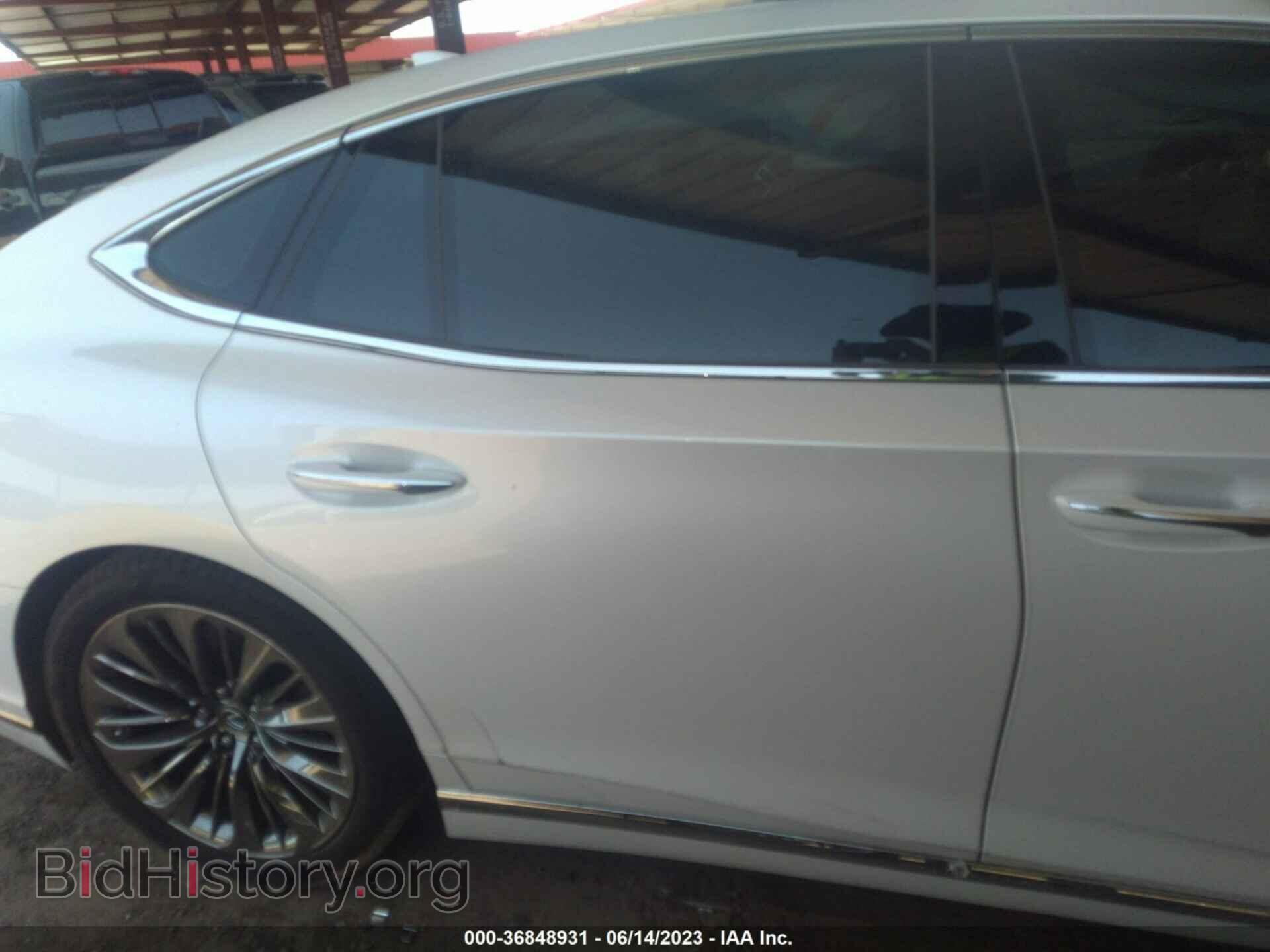 2019 LEXUS LS - VIN: JTHB51FF6K5009589 - Photo 13