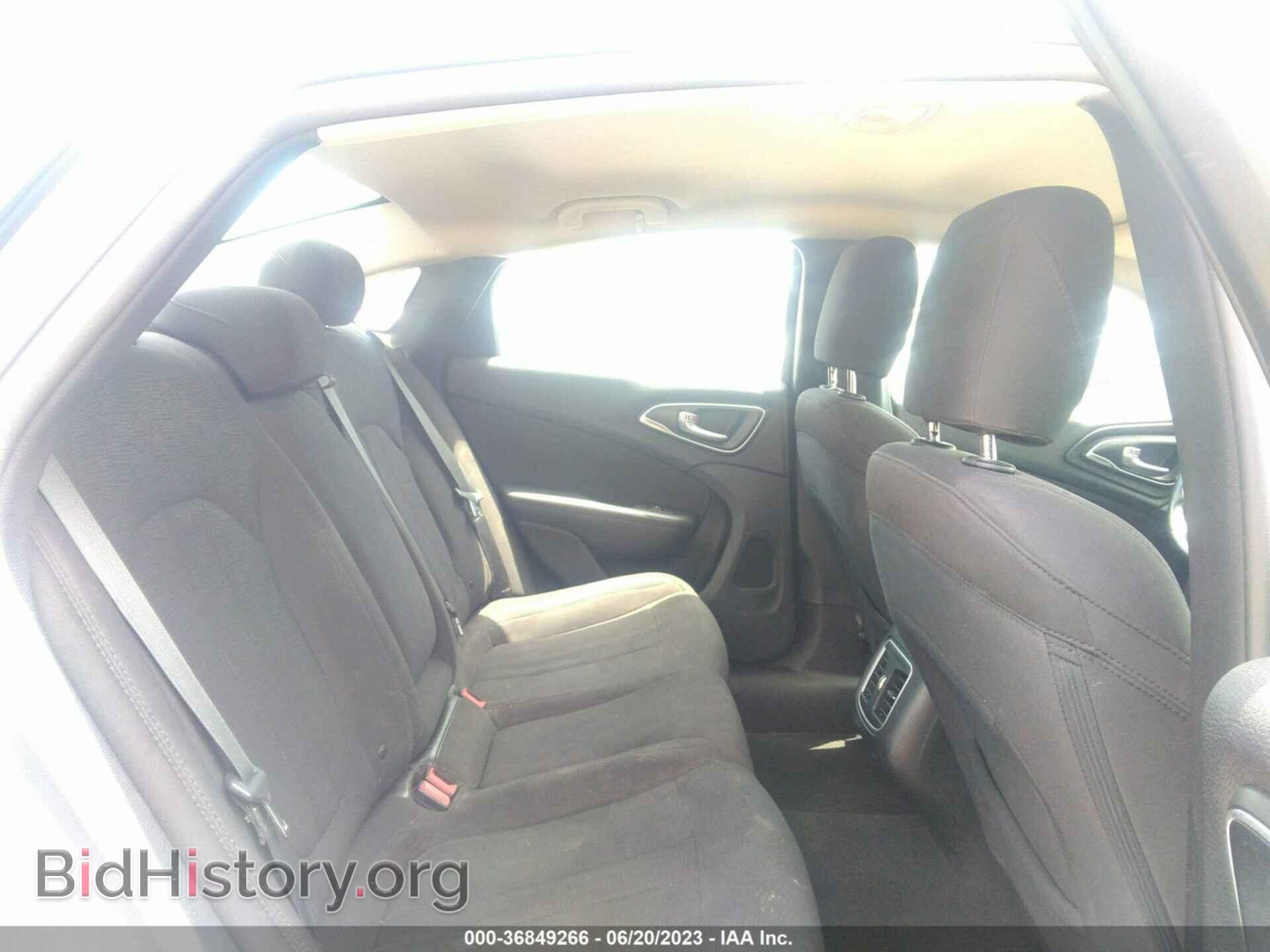 2015 CHRYSLER 200 - VIN: 1C3CCCAB7FN668402 - Фото 8