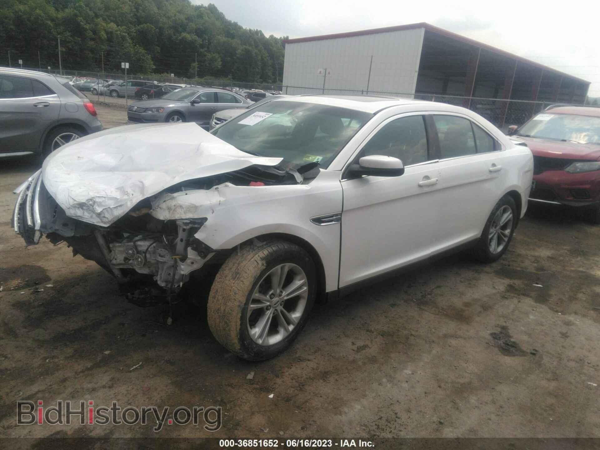 2014 FORD TAURUS - VIN: 1FAHP2E82EG136935 - Photo 2