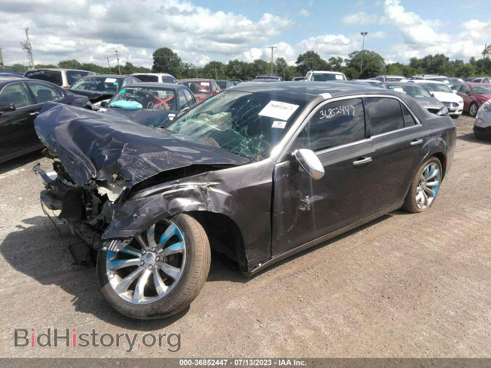 2015 CHRYSLER 300 - VIN: 2C3CCAPG4FH772961 - Фото 2