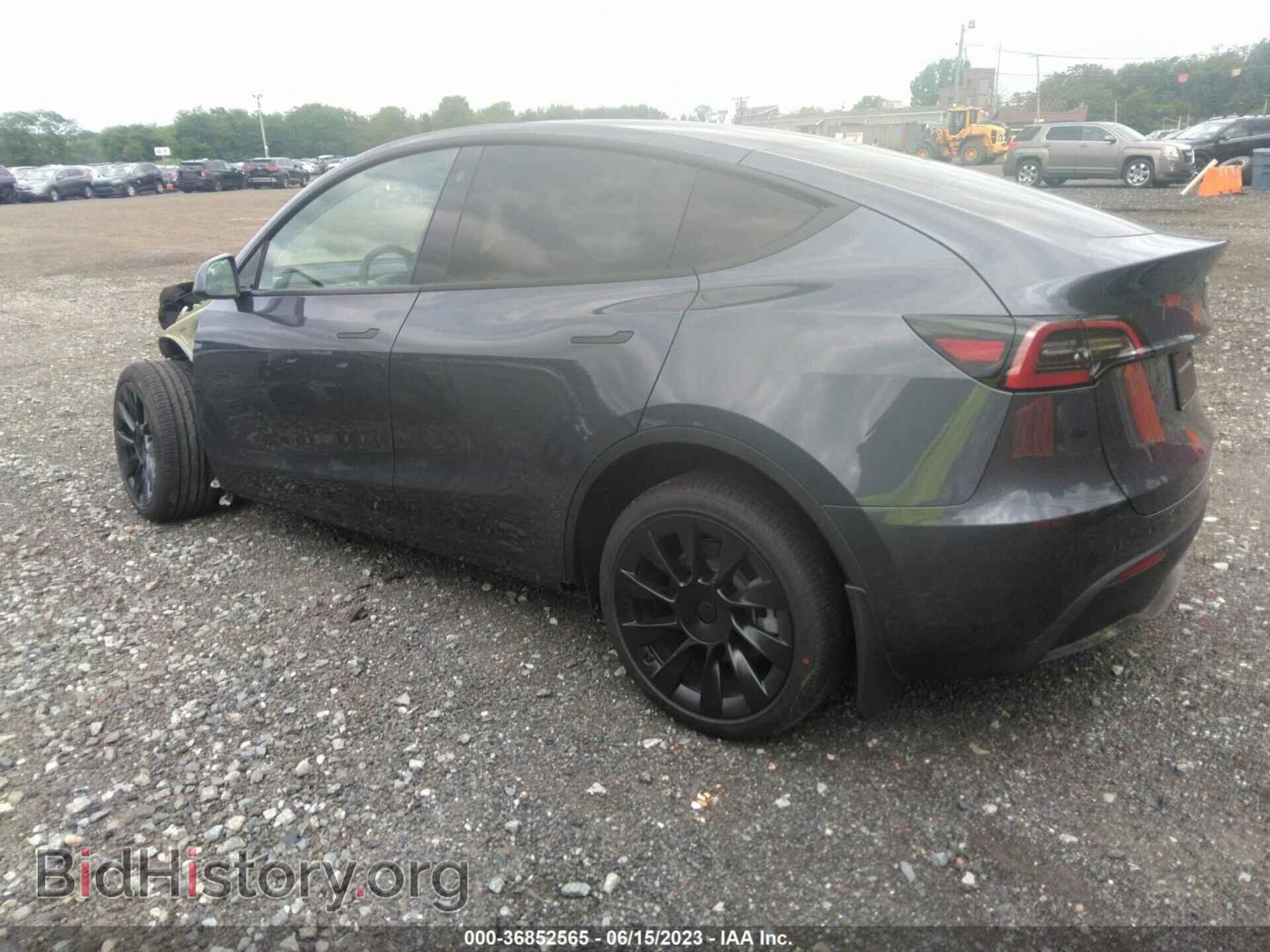 2023 TESLA MODEL Y - VIN: 7SAYGDEE3PF751862 - Photo 3