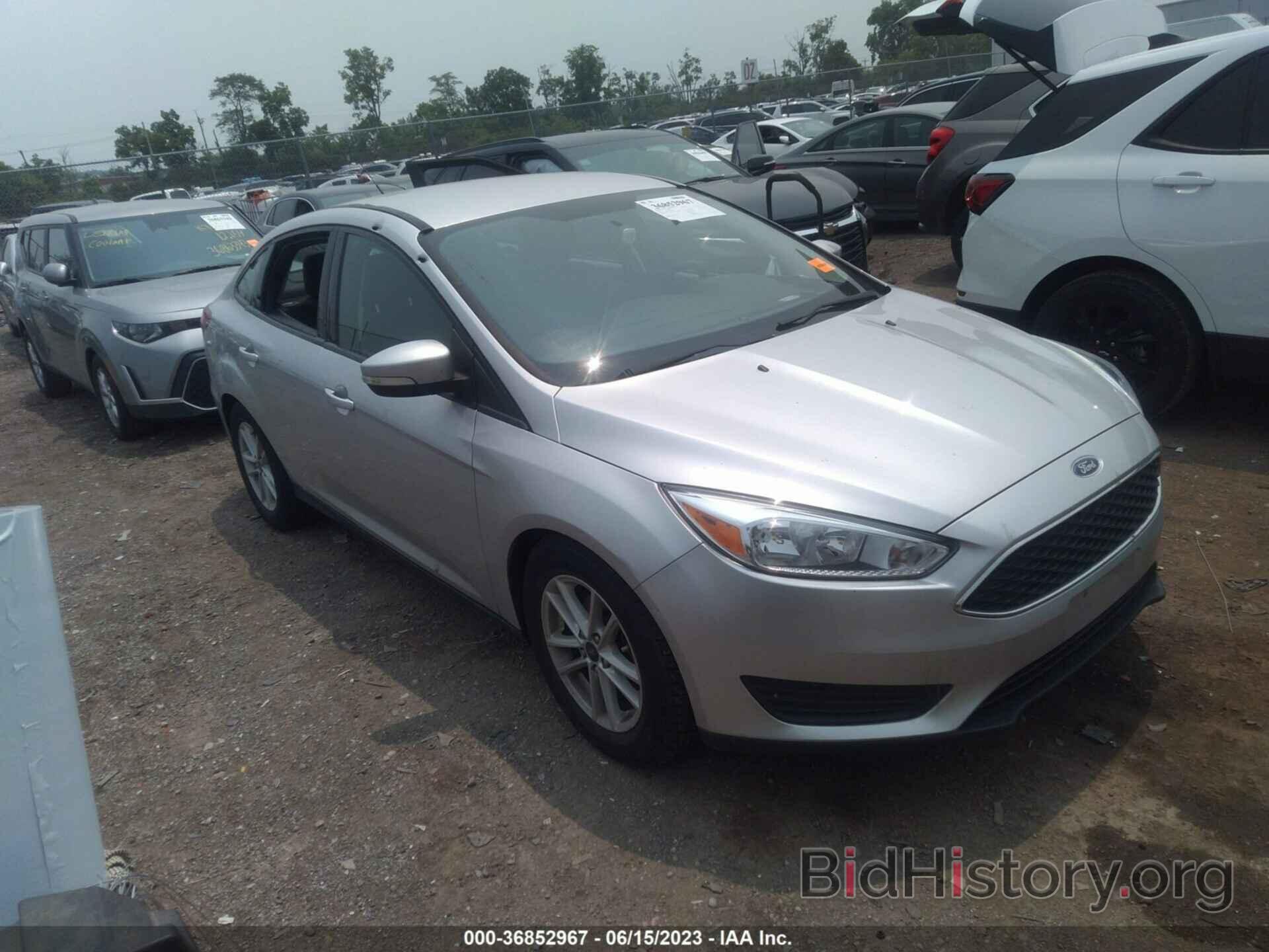 Photo 1FADP3FEXJL202240 - FORD FOCUS 2018