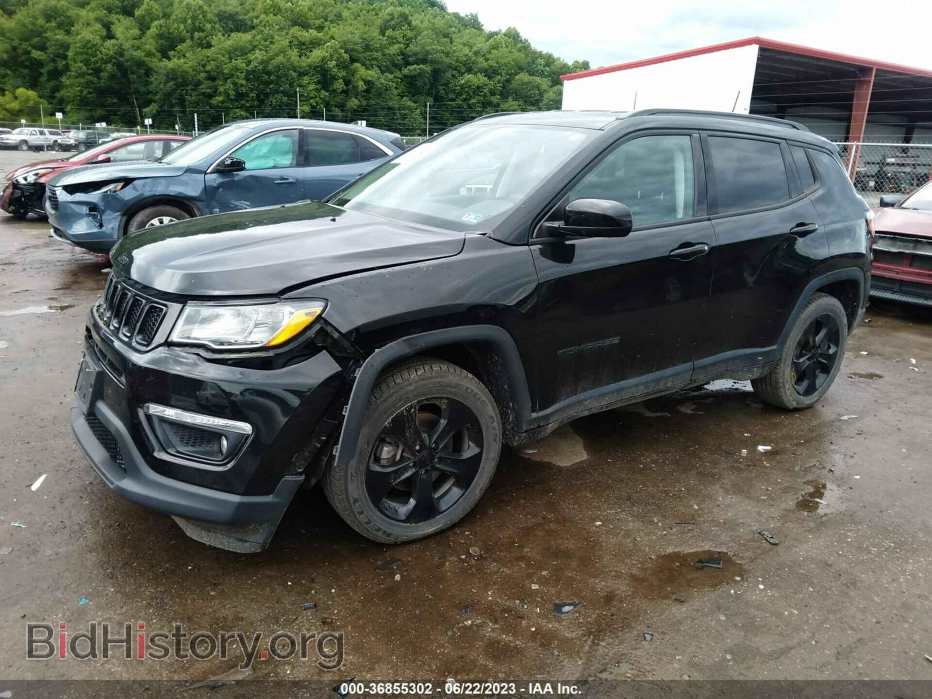 2018 JEEP COMPASS - VIN: 3C4NJCBB2JT407924 - Фото 2