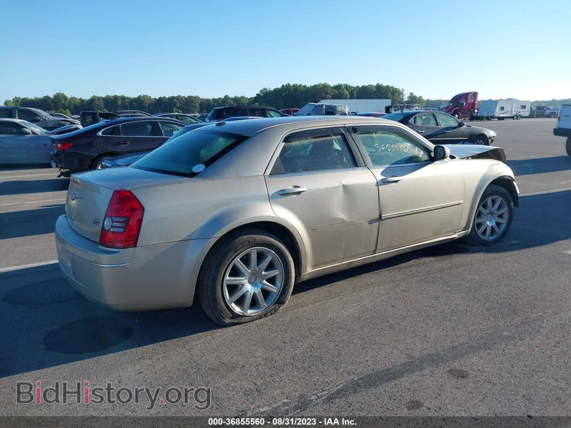 2009 CHRYSLER 300 - VIN: 2C3LA53V19H529842 - Фото 4