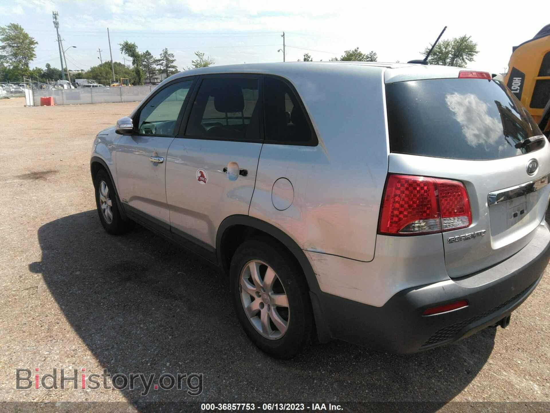 2012 KIA SORENTO - VIN: 5XYKTCA62CG303624 - Фото 3