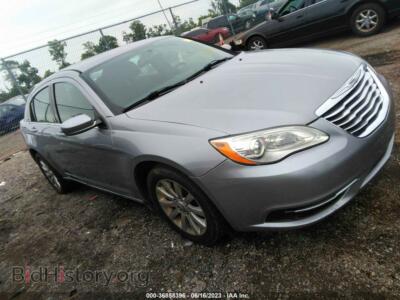 2013 Chrysler 200 Touring, silver — VIN 1C3CCBBB4DN763523, IAAI