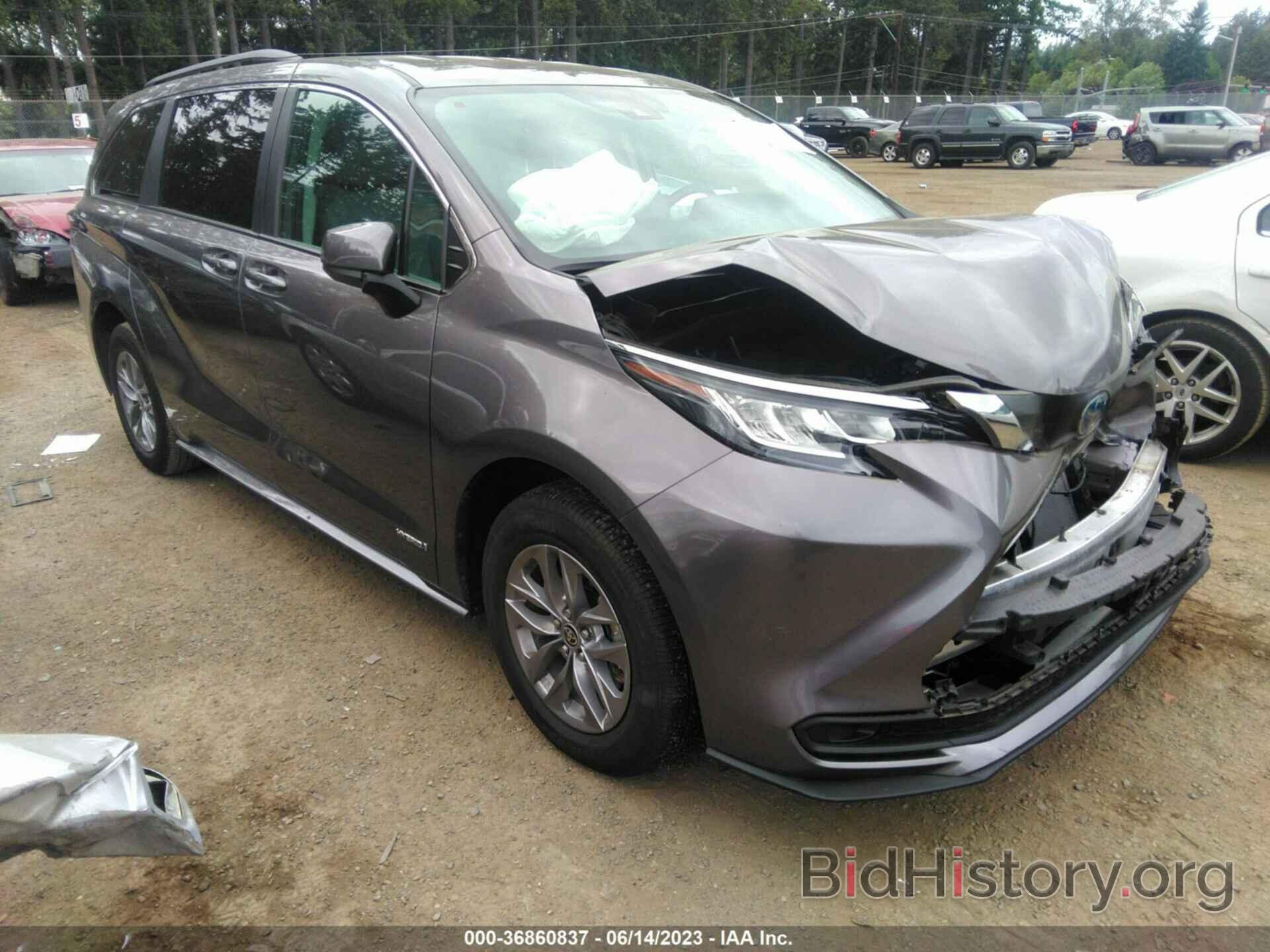 Фотография 5TDKRKEC3MS066459 - TOYOTA SIENNA 2021