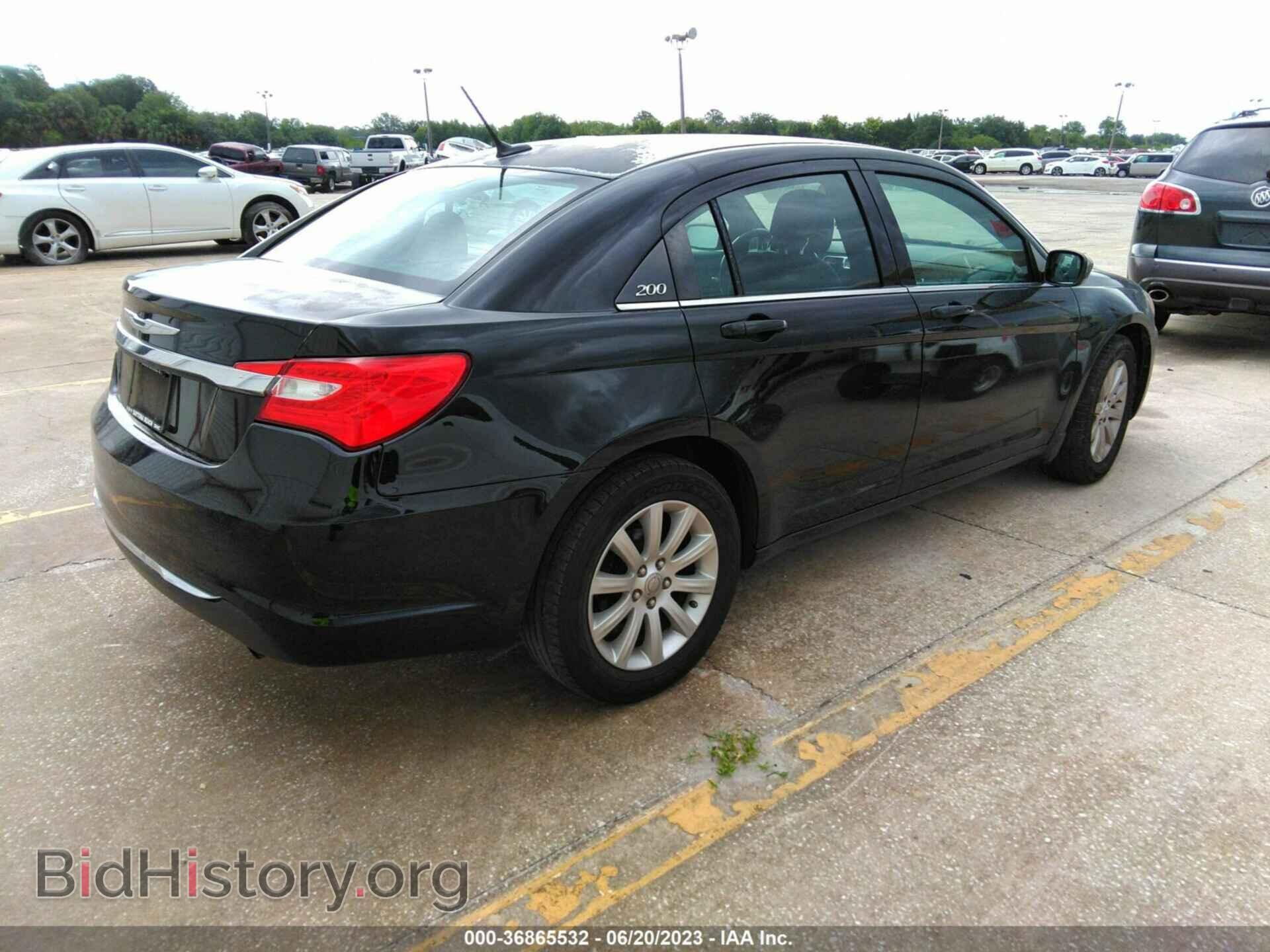 2013 CHRYSLER 200 - VIN: 1C3CCBBB3DN672629 - Фото 4