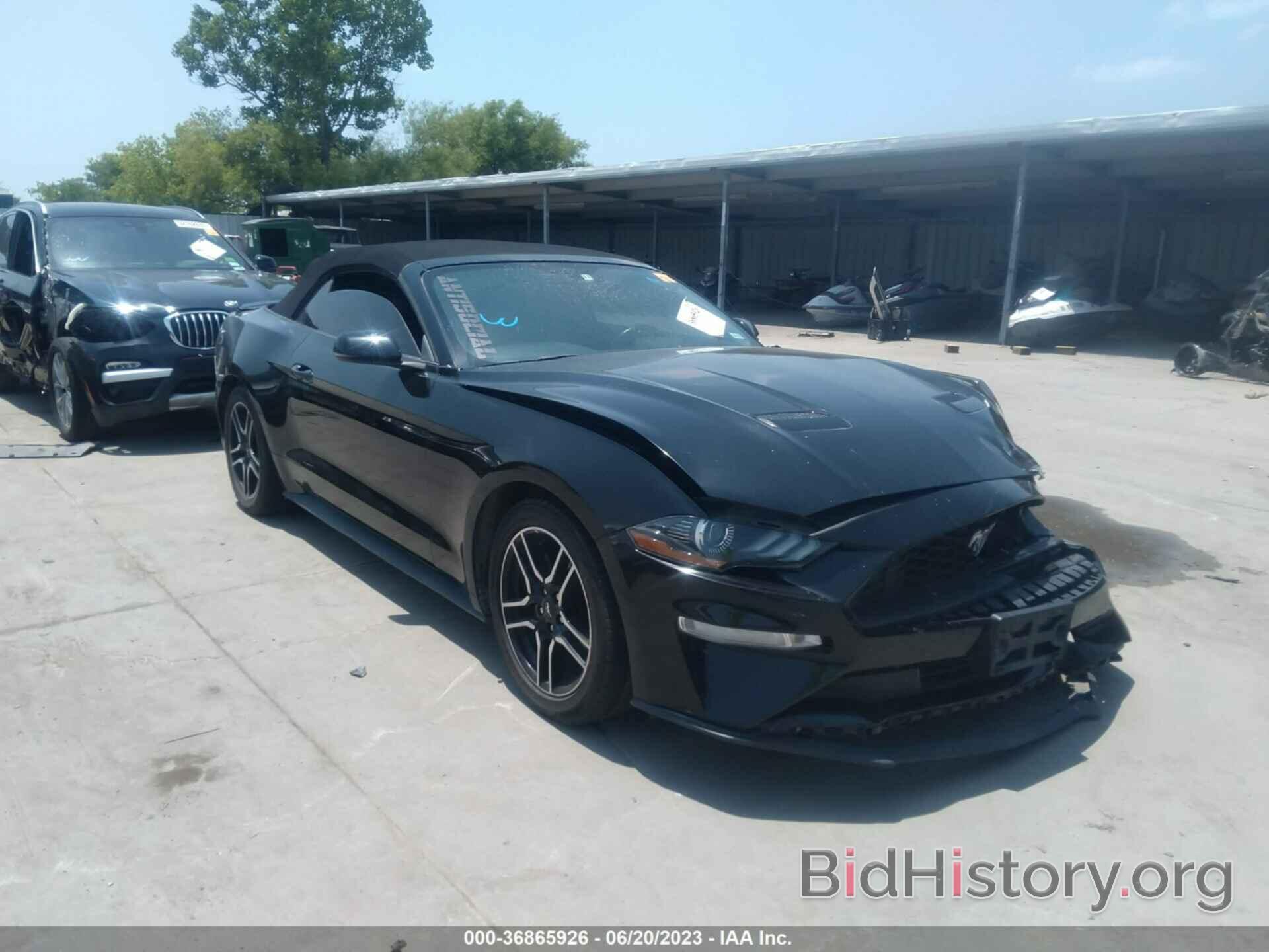 Photo 1FATP8UH9J5105797 - FORD MUSTANG 2018