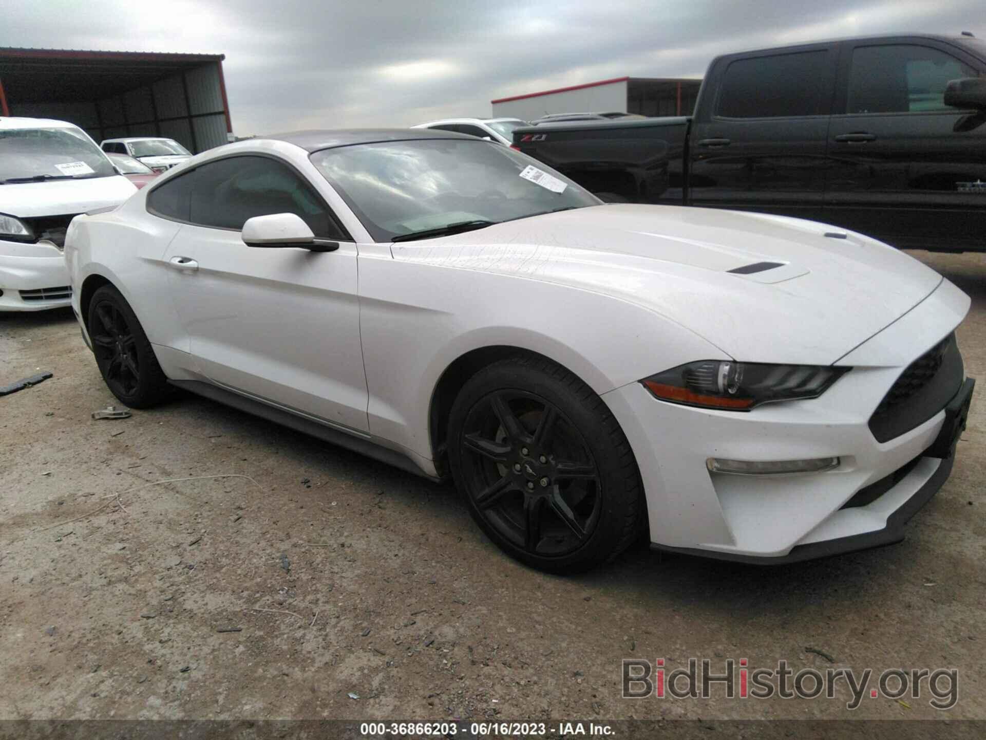 Photo 1FA6P8TH9J5171765 - FORD MUSTANG 2018