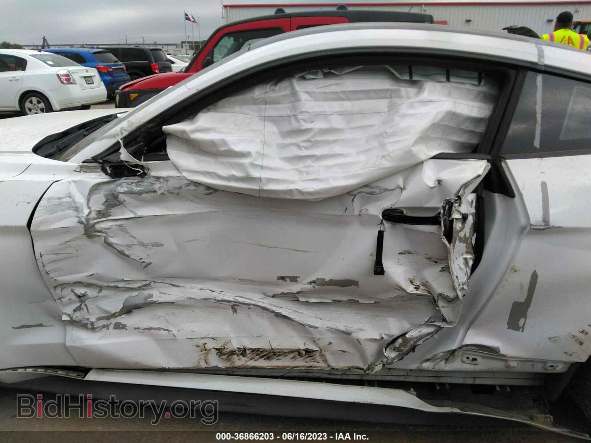 2018 FORD MUSTANG - VIN: 1FA6P8TH9J5171765 - Фото 14