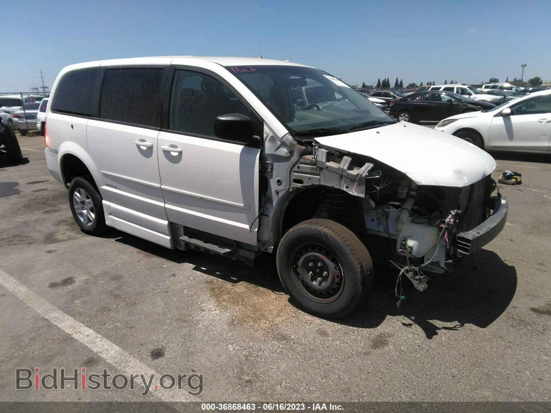 Photo 2D4RN4DE4AR297080 - DODGE GRAND CARAVAN 2010