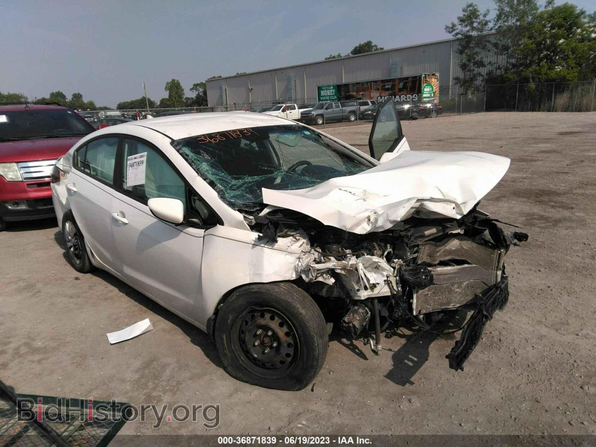 2017 KIA FORTE - VIN: 3KPFK4A74HE056467 - Фото 12