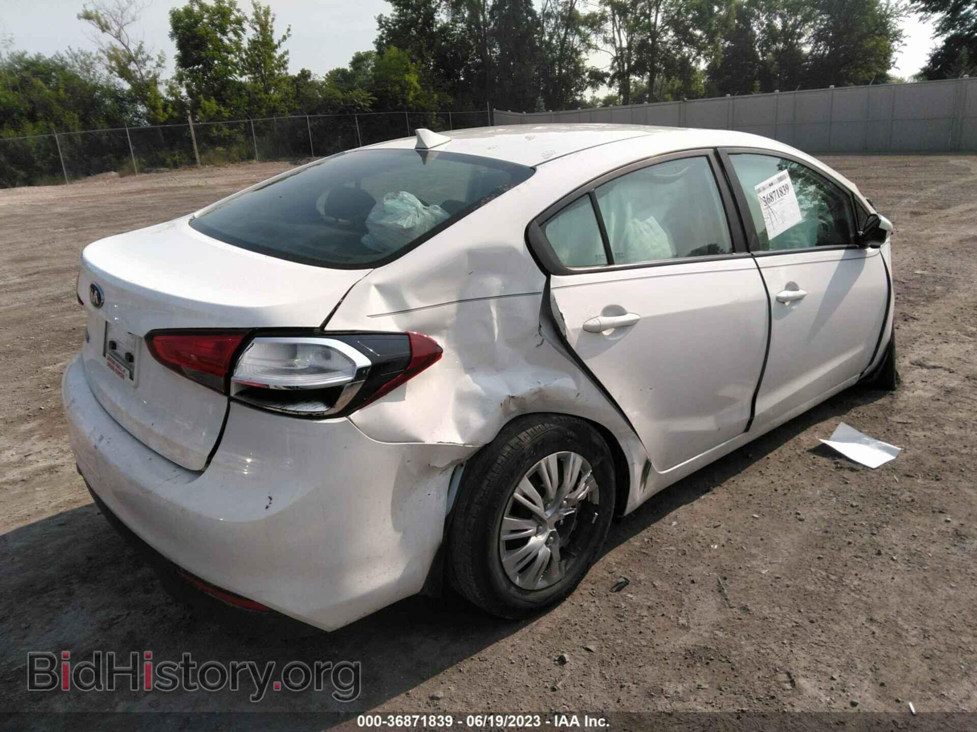 2017 KIA FORTE - VIN: 3KPFK4A74HE056467 - Фото 4