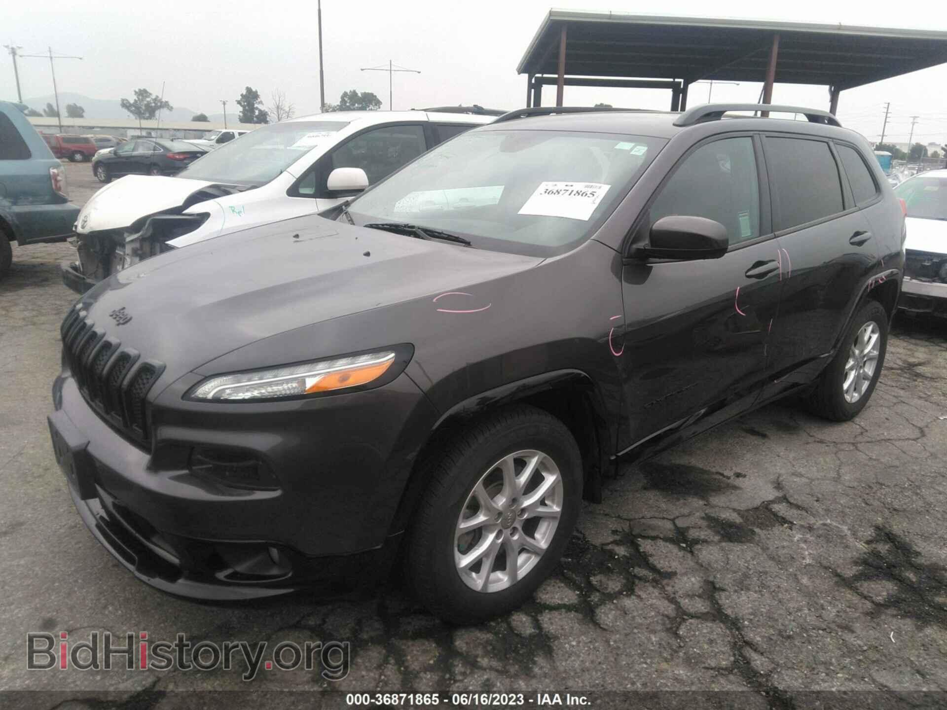 2018 JEEP CHEROKEE - VIN: 1C4PJLCB0JD588034 - Фото 2