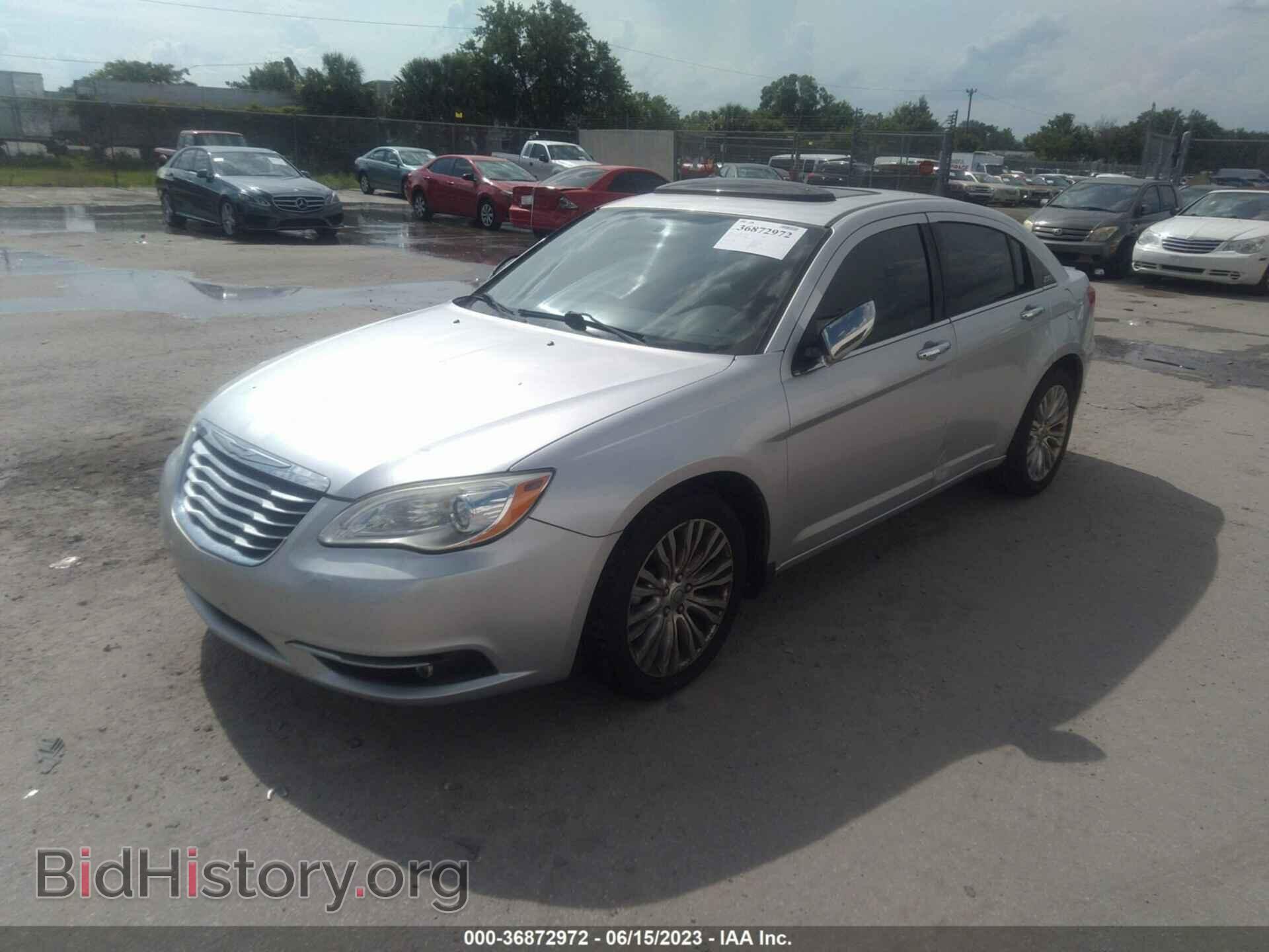 2012 CHRYSLER 200 - VIN: 1C3CCBCBXCN121580 - Фото 2