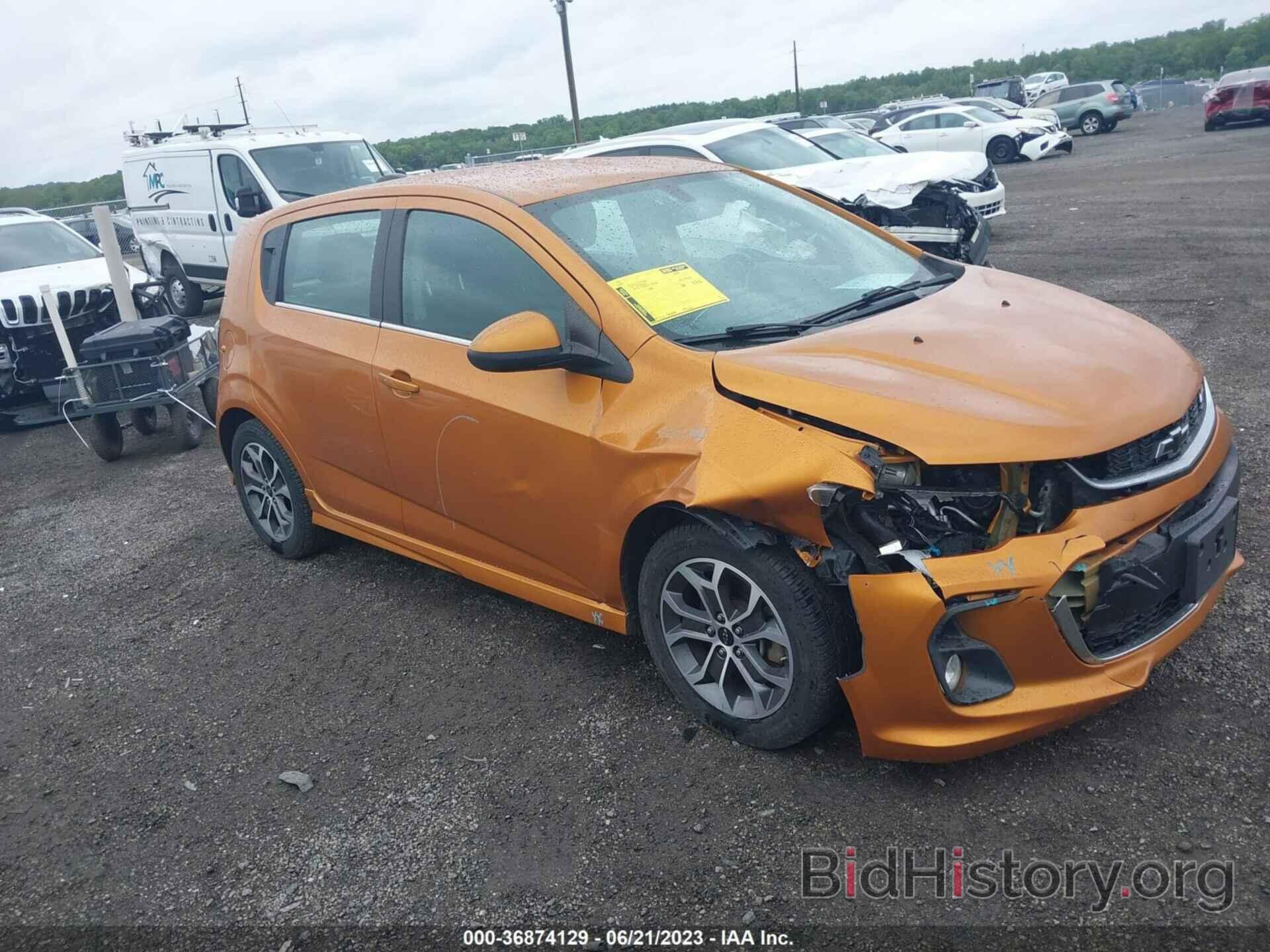 Photo 1G1JD6SG7J4125215 - CHEVROLET SONIC 2018