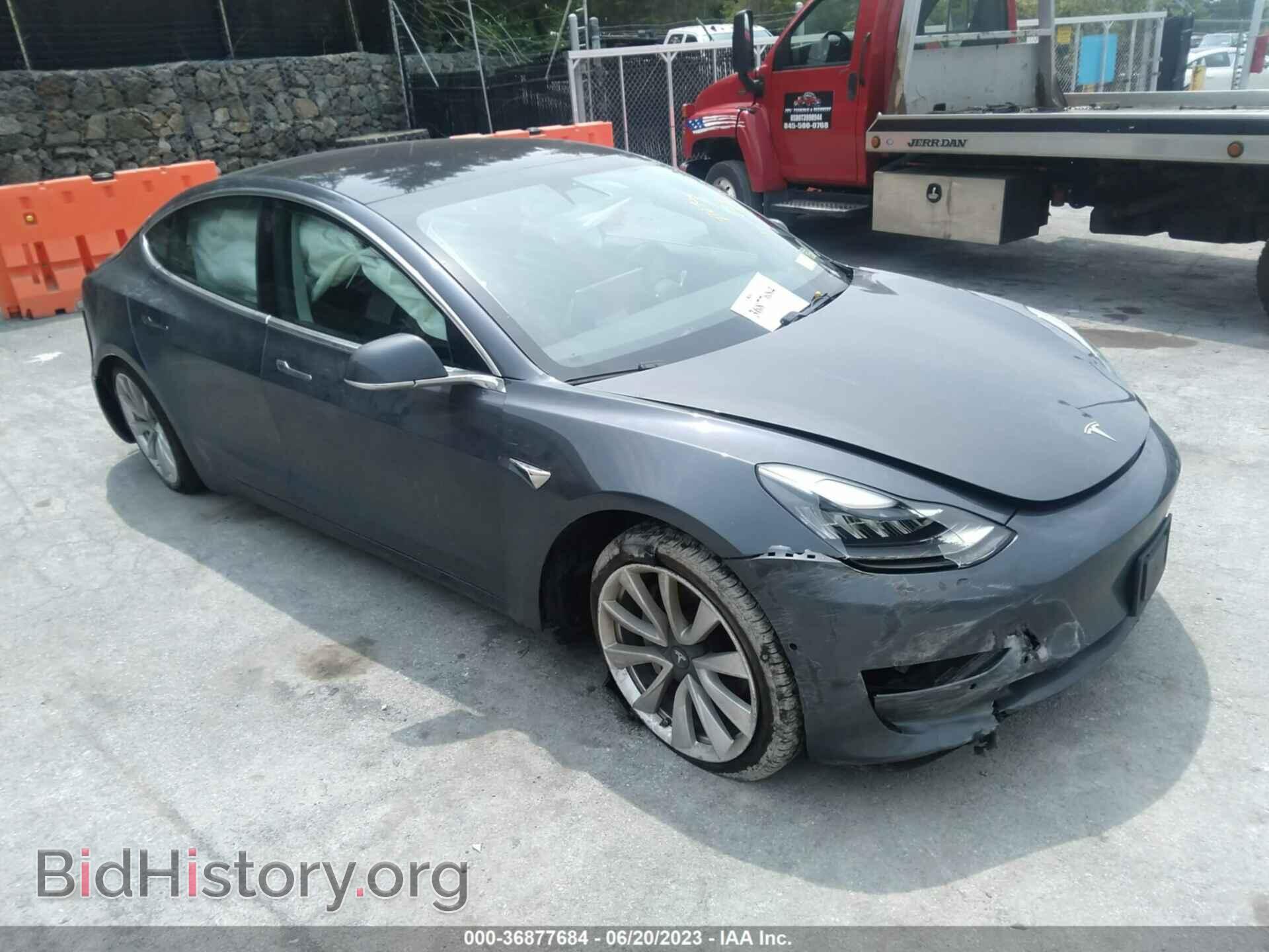 Фотография 5YJ3E1EB0JF068798 - TESLA MODEL 3 2018