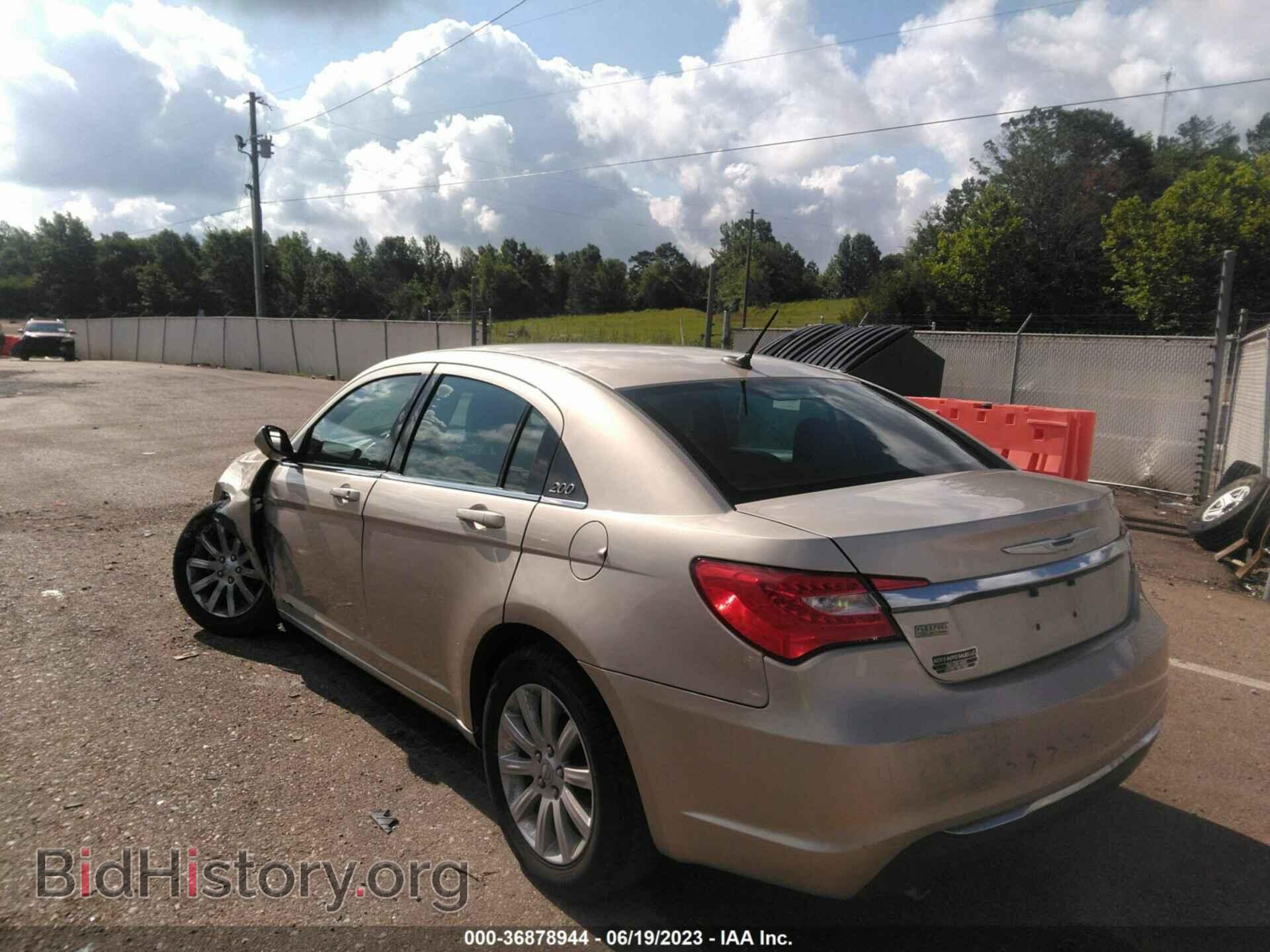 2014 CHRYSLER 200 - VIN: 1C3CCBBGXEN105914 - Фото 3